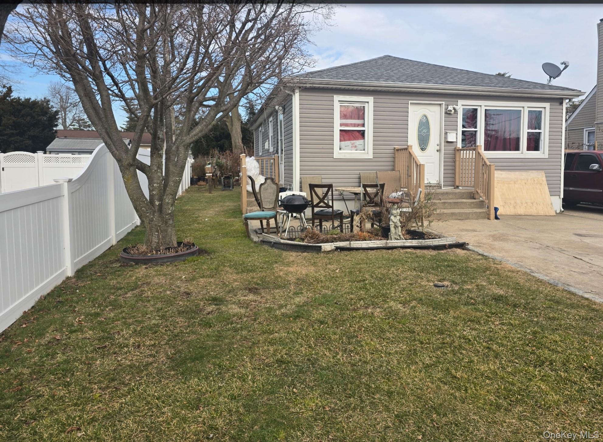 Single Family Campion  Suffolk County, NY 11717, MLS-954400-20