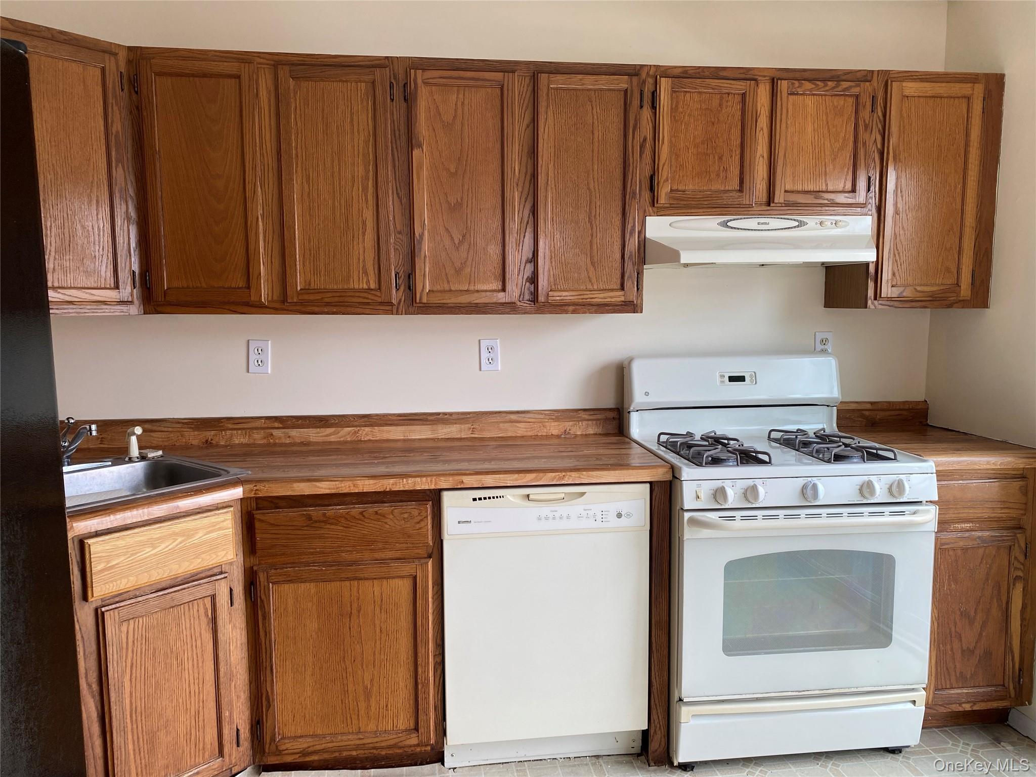 Condo Whispering  Orange County, NY 10918, MLS-954443-6