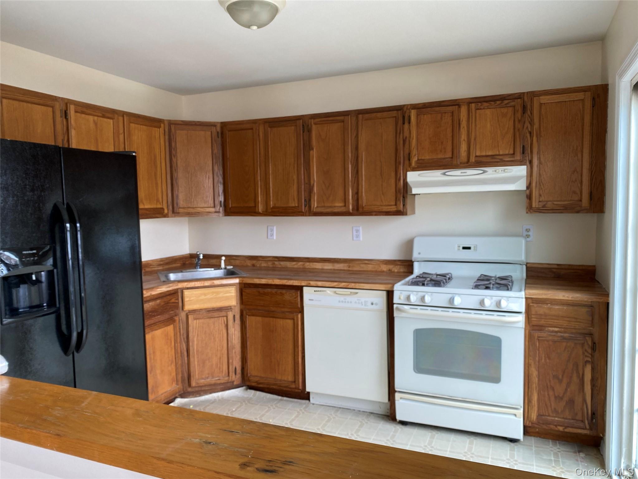 Condo Whispering  Orange County, NY 10918, MLS-954443-7