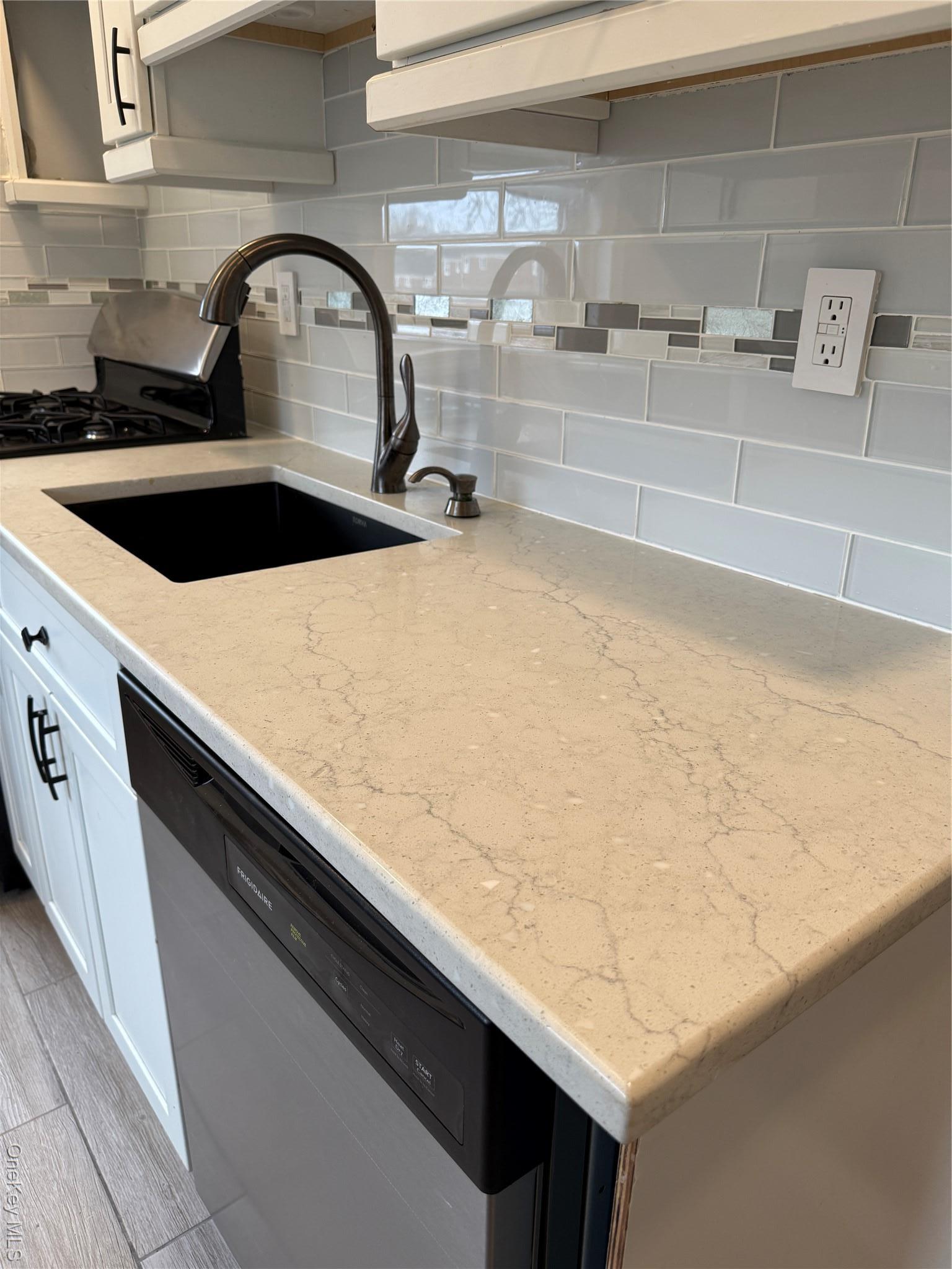 Coop 234th Queens, NY 11422, MLS-954470-17