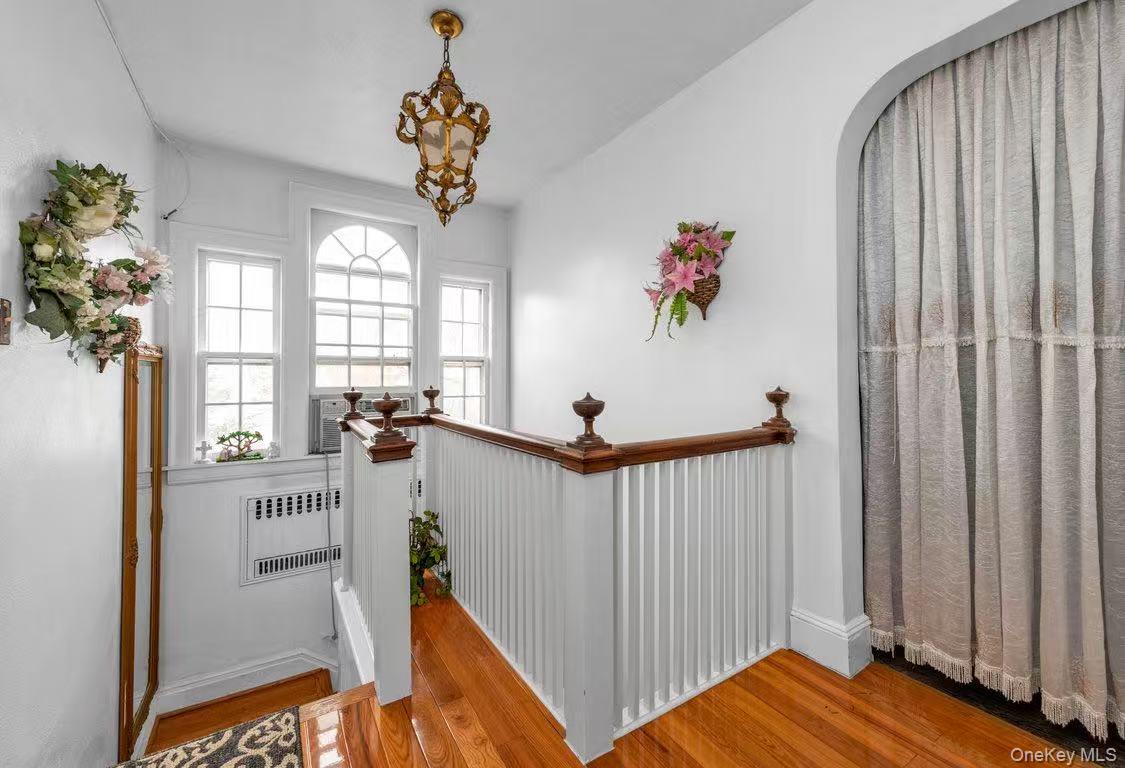 Single Family 223rd St  Queens, NY 11361, MLS-954524-7