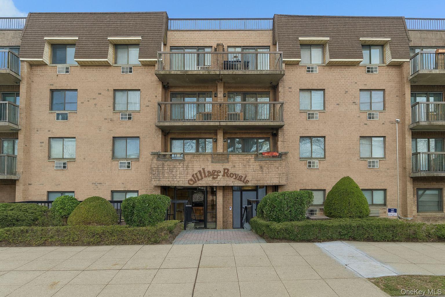 Condo in New York - 69th Queens, NY 11379