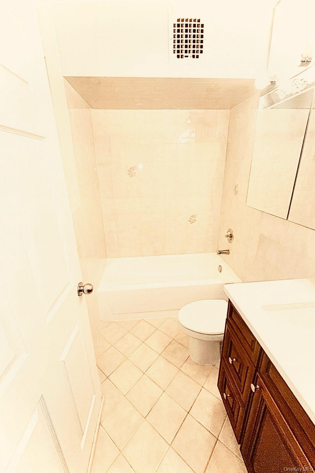 Condo 69th Queens, NY 11379, MLS-954577-15