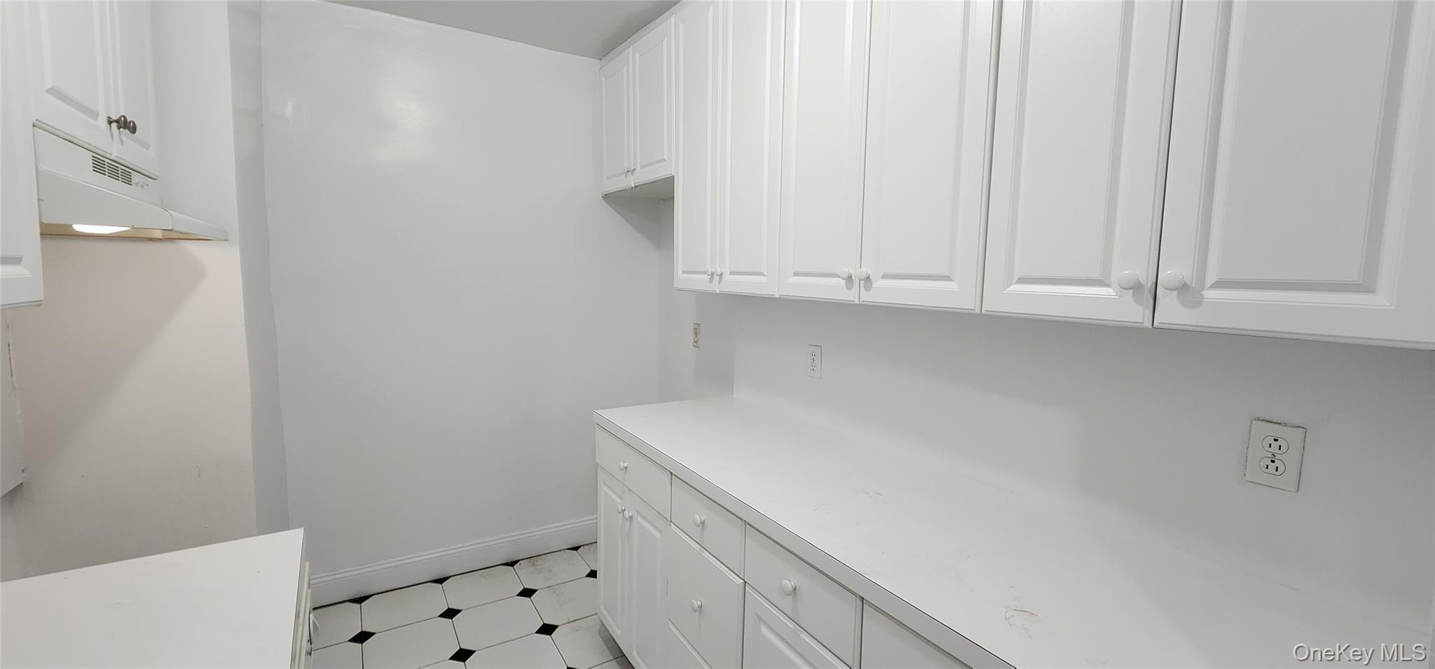 Coop Yellowstone  Queens, NY 11375, MLS-954581-5