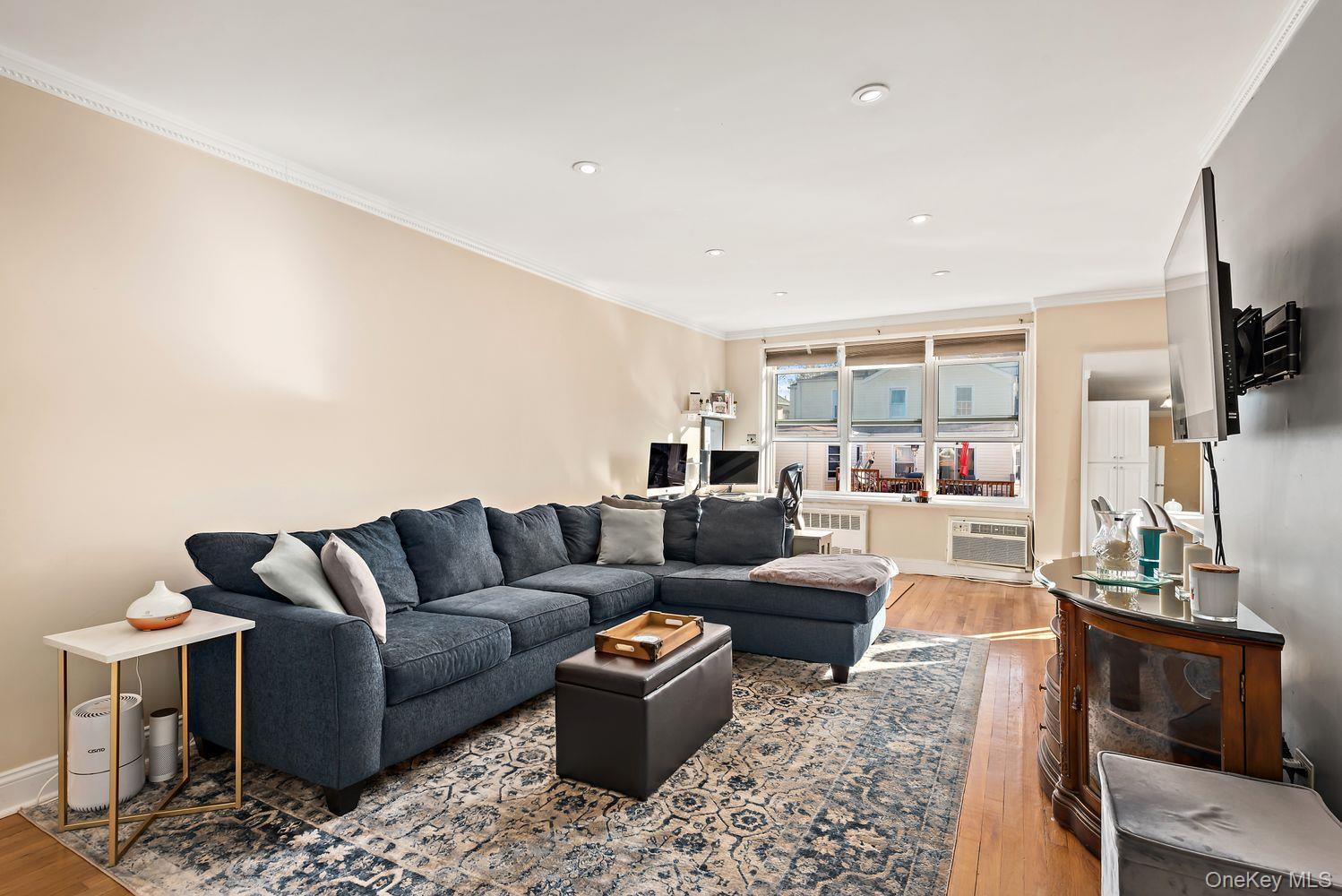 Coop Mosholu  Bronx, NY 10471, MLS-954594-7