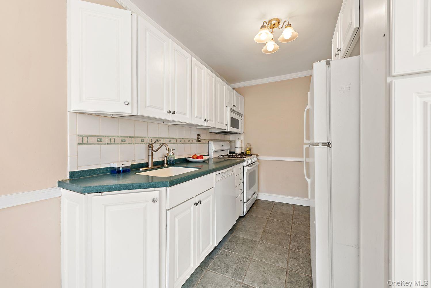 Coop Mosholu  Bronx, NY 10471, MLS-954594-9