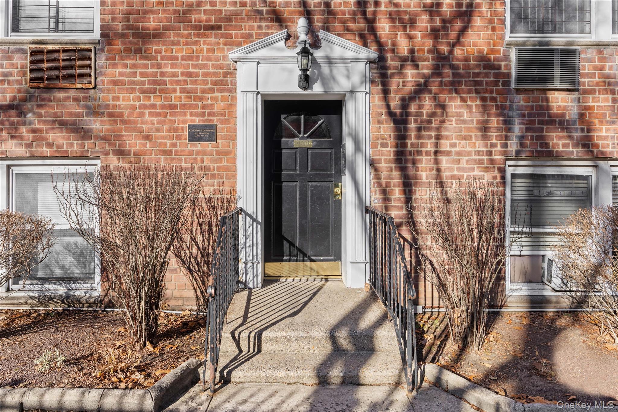 Coop Broadway  Bronx, NY 10471, MLS-954598-2