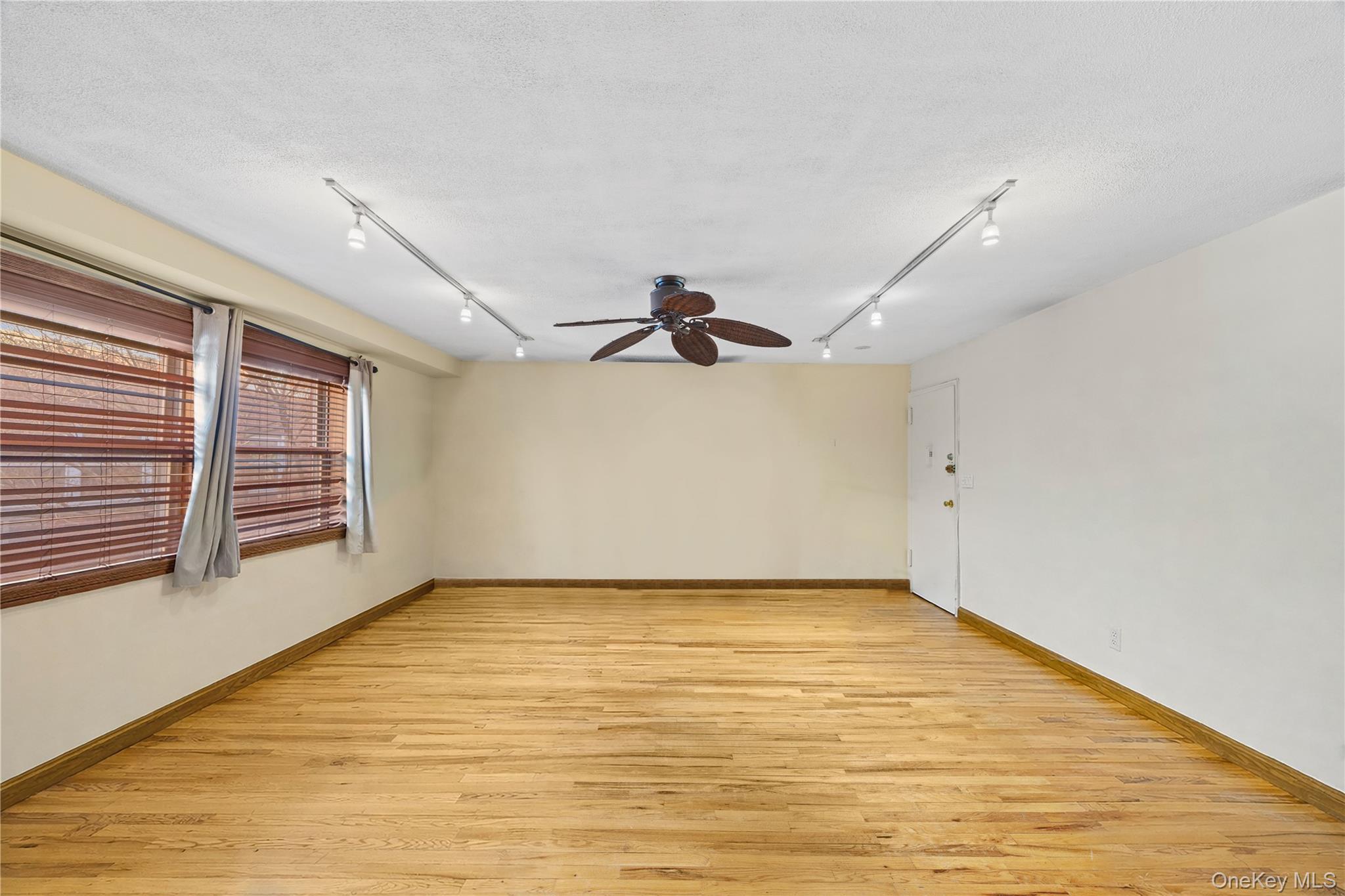 Coop Broadway  Bronx, NY 10471, MLS-954598-9