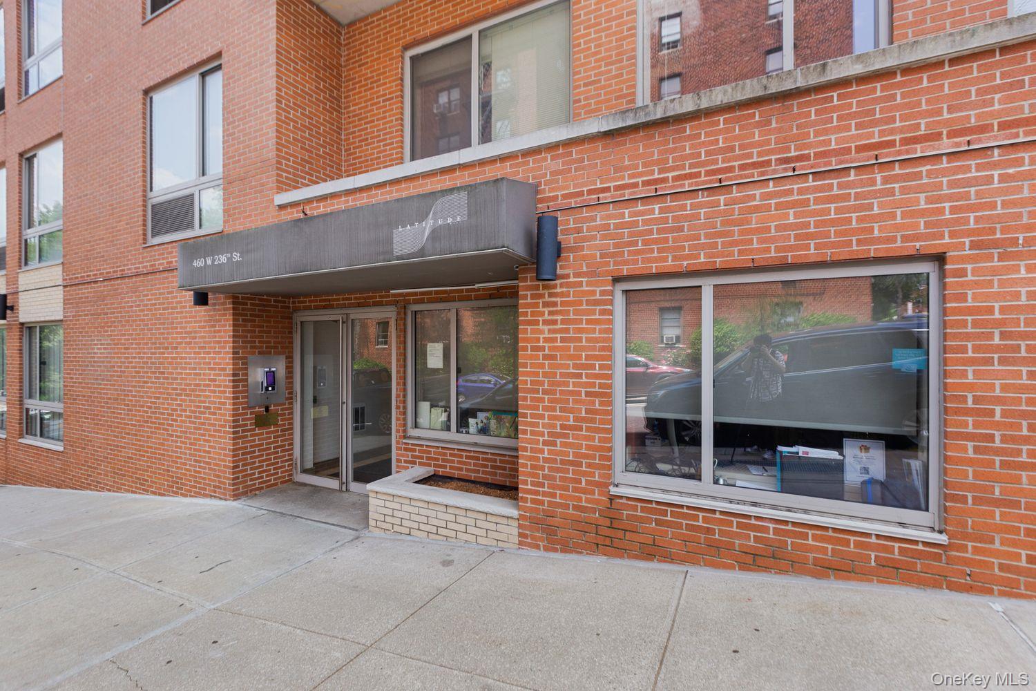 Condo 236th  Bronx, NY 10463, MLS-954620-21