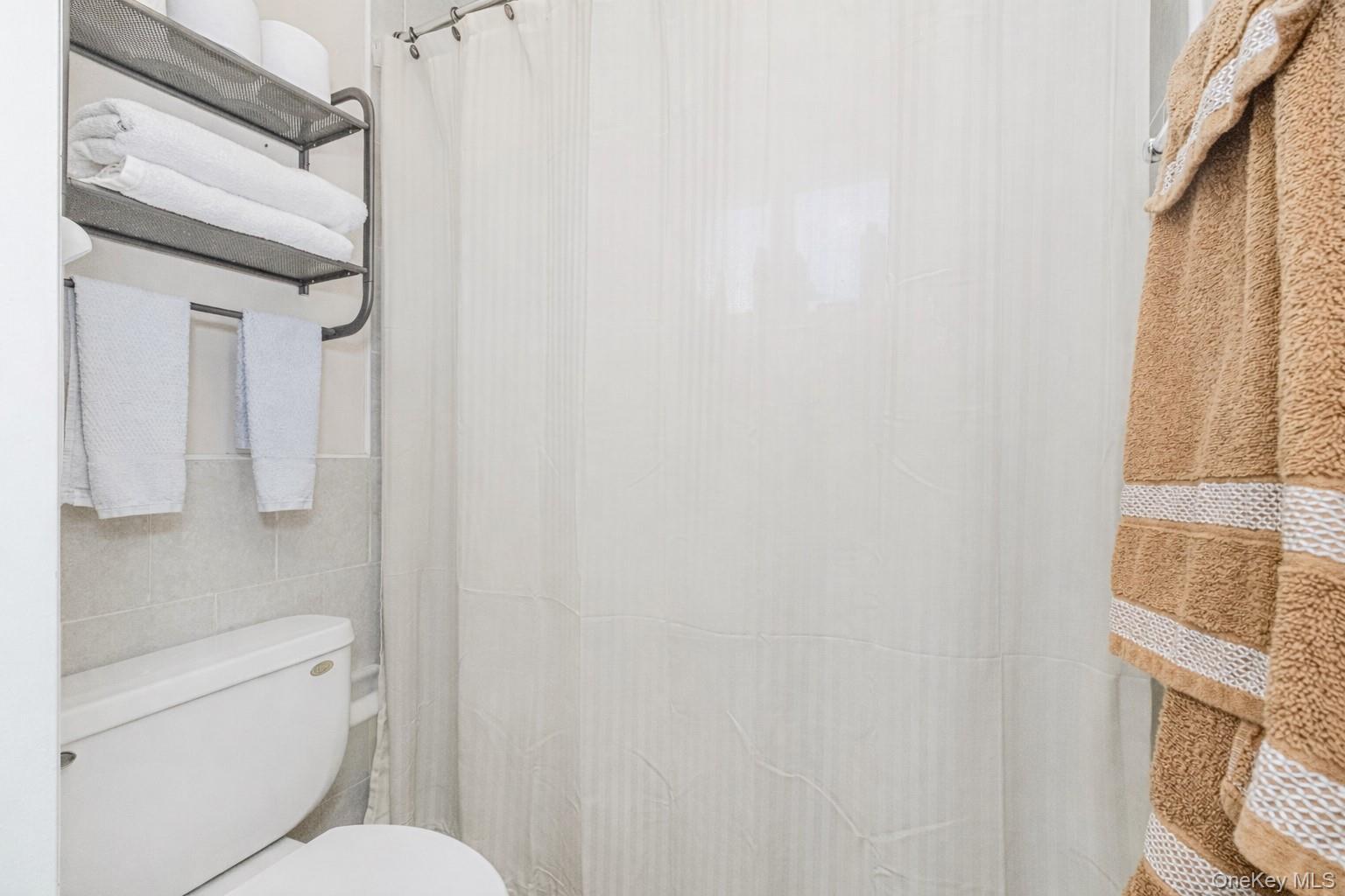 Single Family 164th  Queens, NY 11414, MLS-954653-32