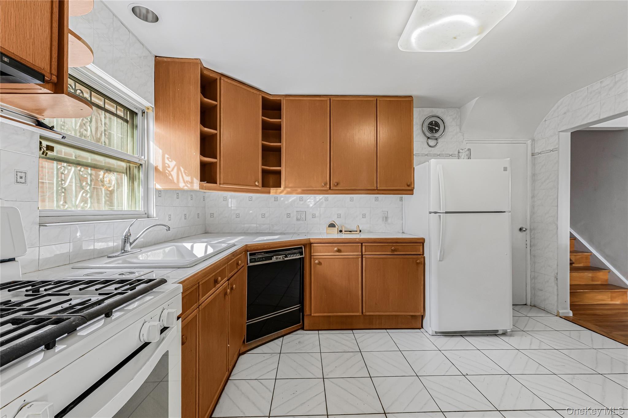 Single Family Sawyer  Queens, NY 11427, MLS-954659-10