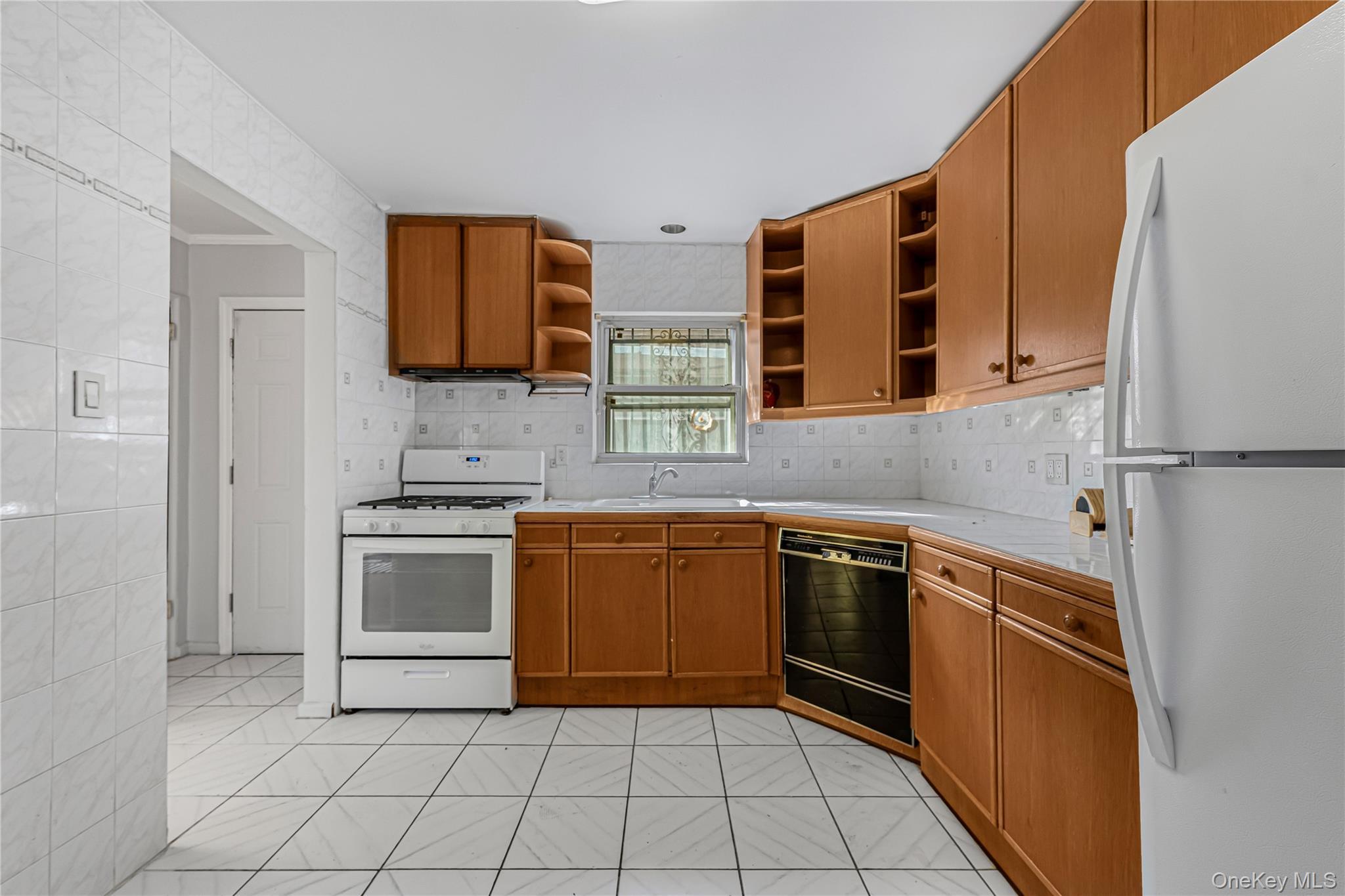 Single Family Sawyer  Queens, NY 11427, MLS-954659-12