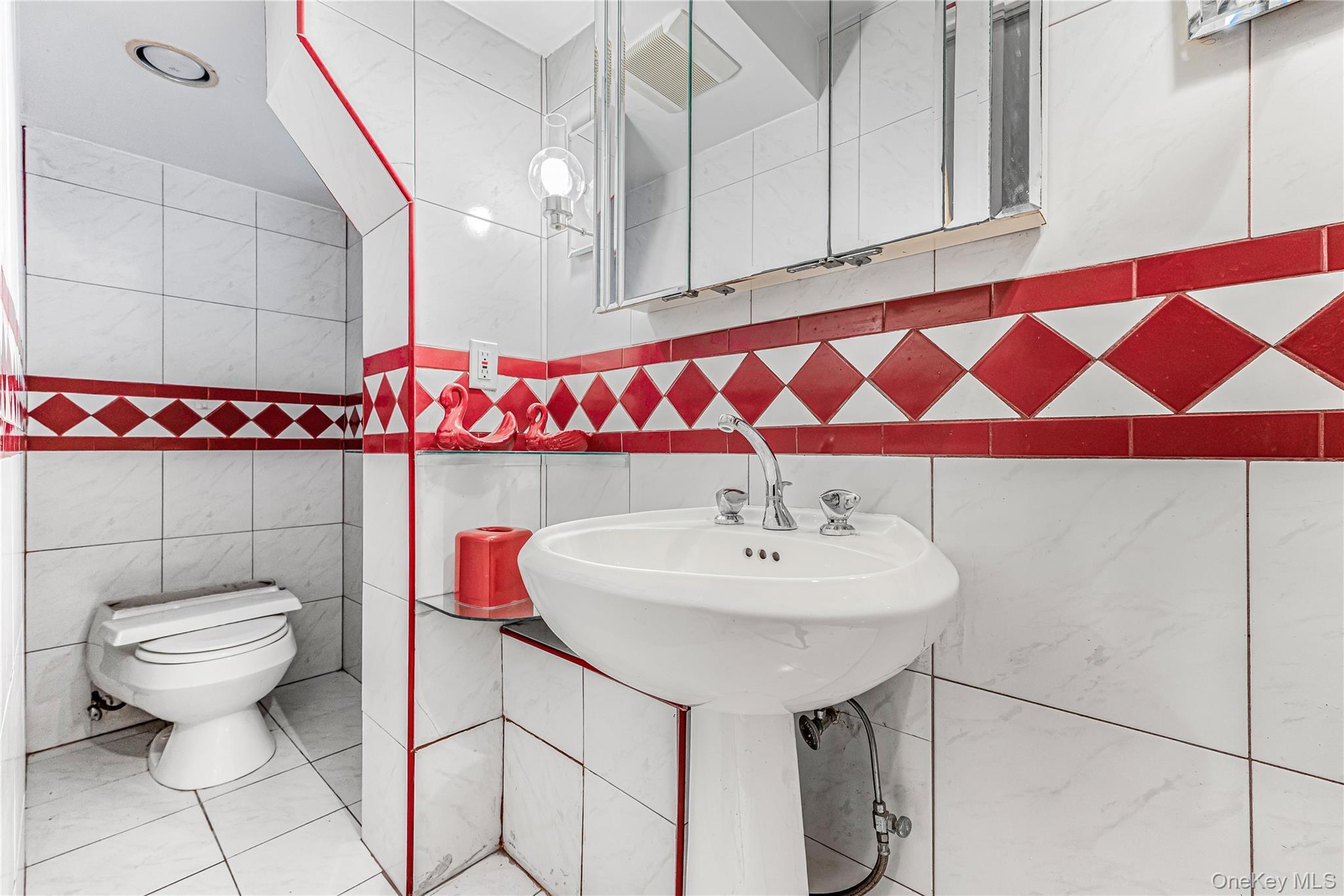 Single Family Sawyer  Queens, NY 11427, MLS-954659-29