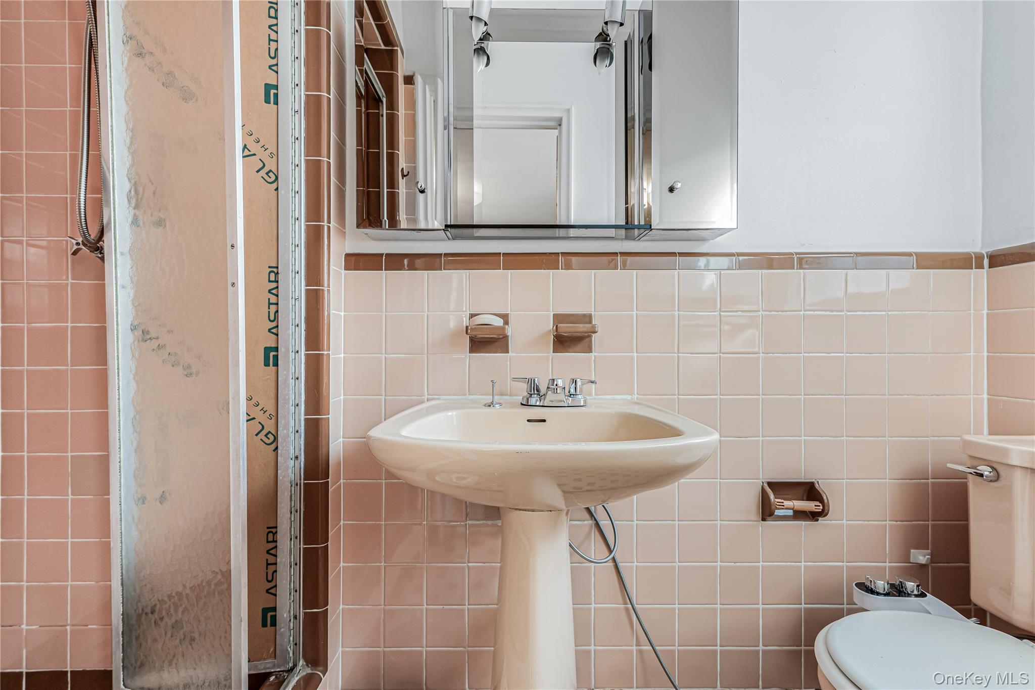 Single Family Sawyer  Queens, NY 11427, MLS-954659-32