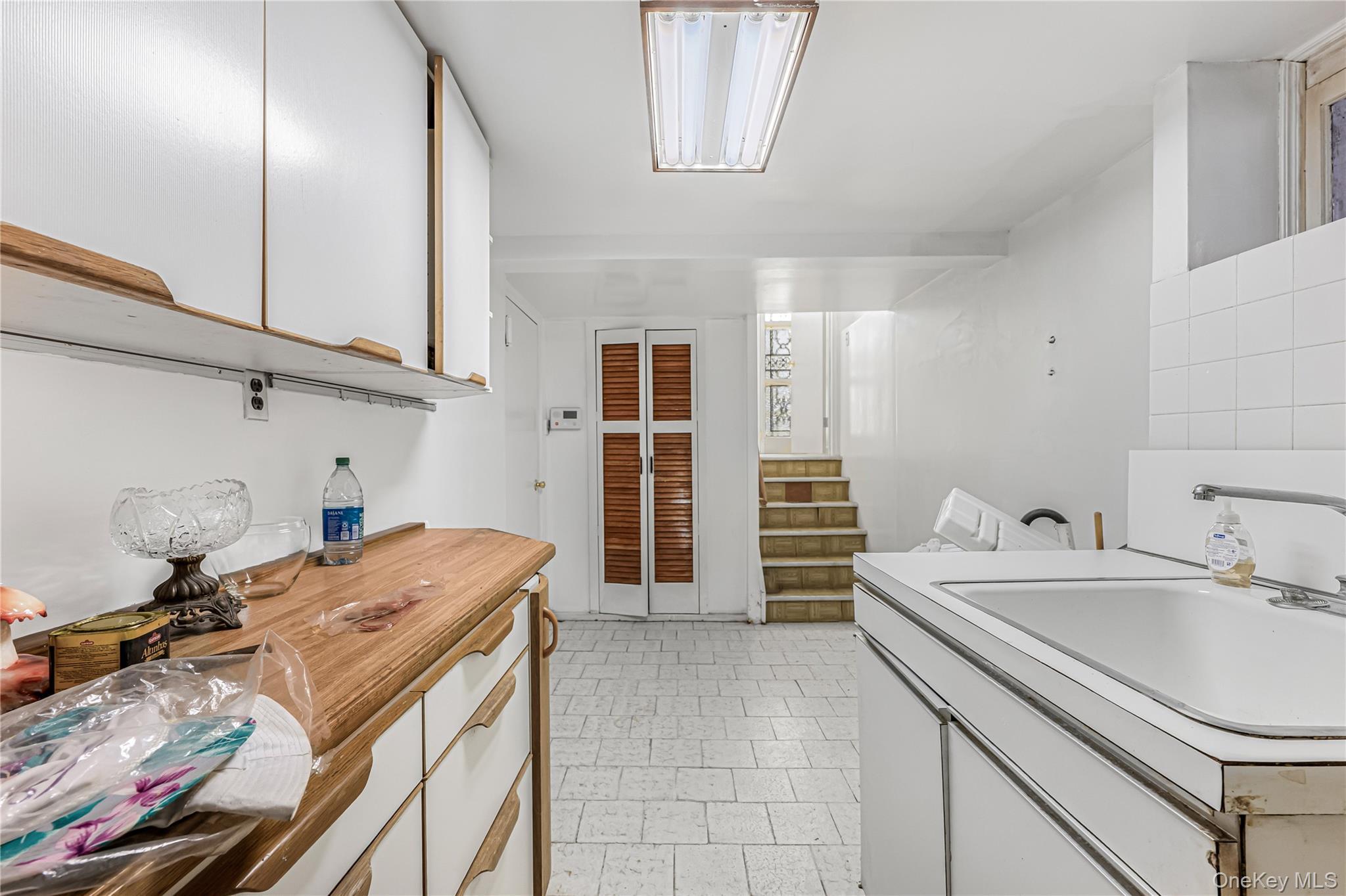 Single Family Sawyer  Queens, NY 11427, MLS-954659-37