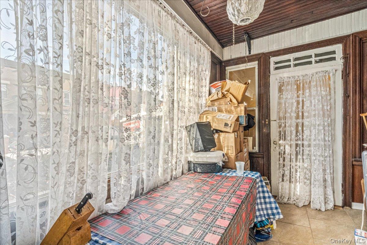 Single Family East 26  Brooklyn, NY 11226, MLS-954683-15