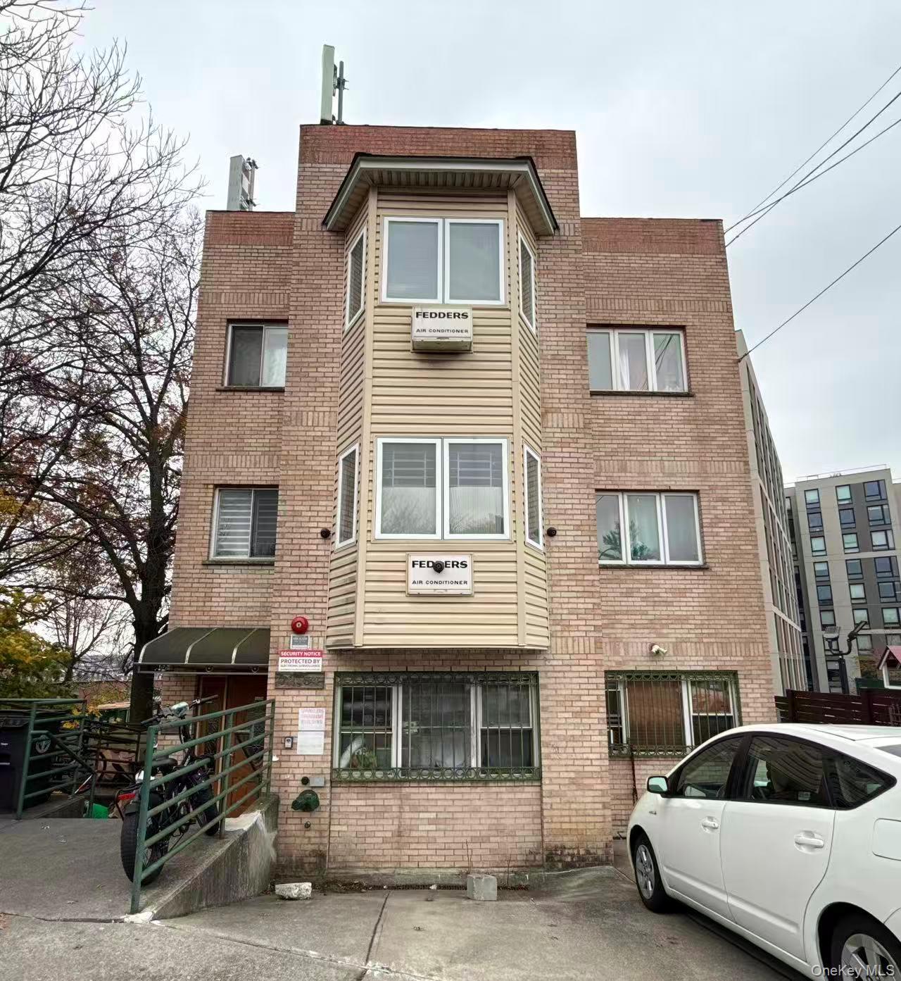 Single Family 45th  Queens, NY 11377, MLS-954719-2