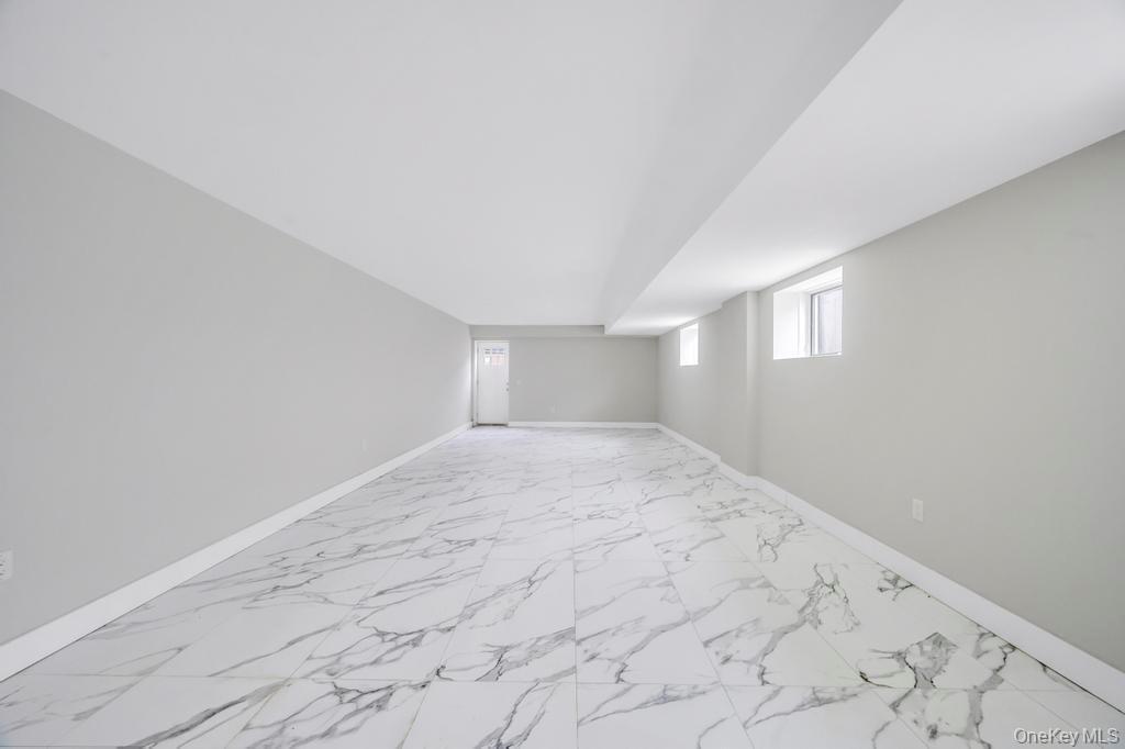 Single Family 56 Queens, NY 11377, MLS-954742-26