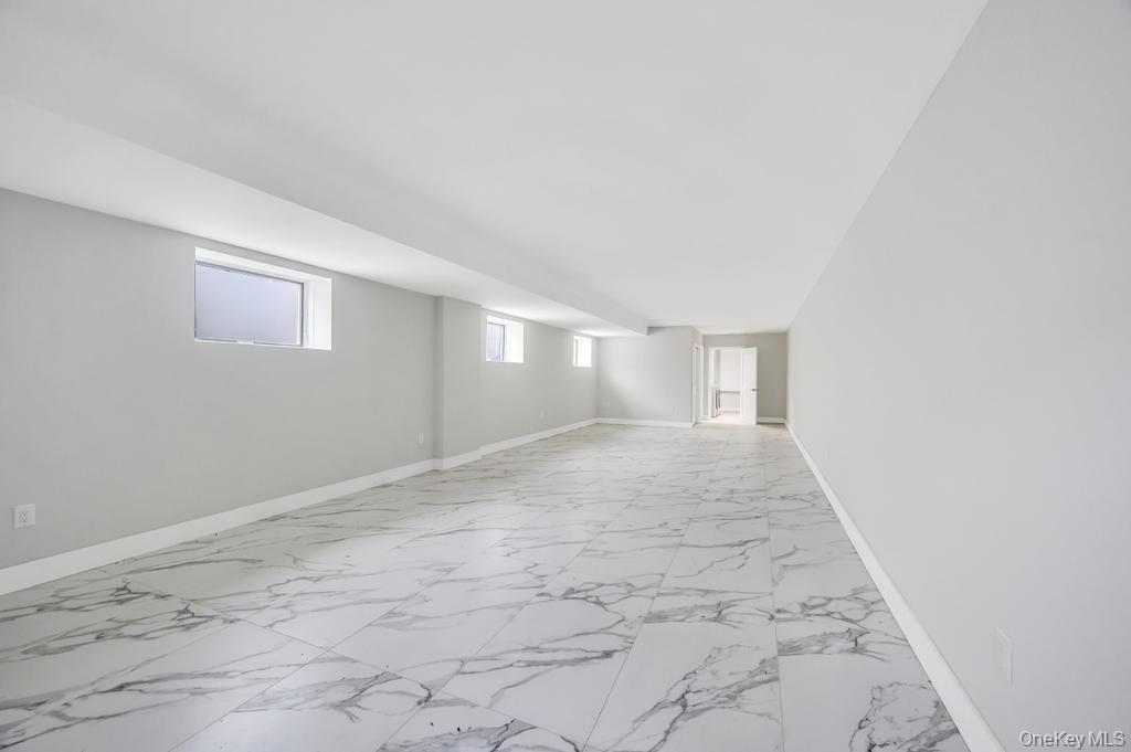 Single Family 56 Queens, NY 11377, MLS-954742-27