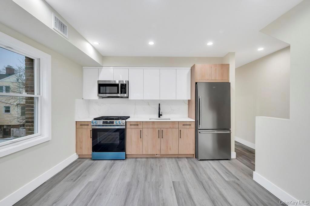 Single Family 56 Queens, NY 11377, MLS-954742-35