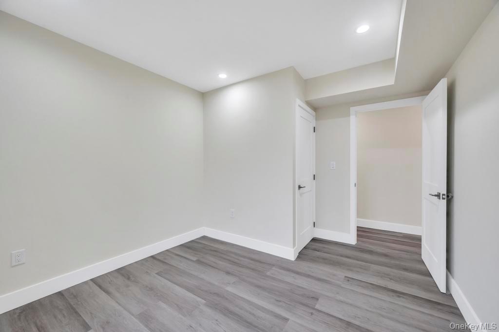 Single Family 56 Queens, NY 11377, MLS-954742-38