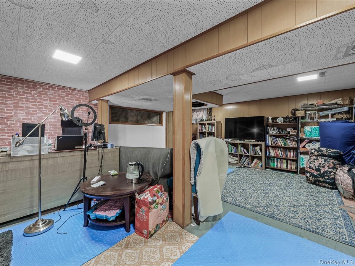 Single Family 72nd  Queens, NY 11362, MLS-954747-24