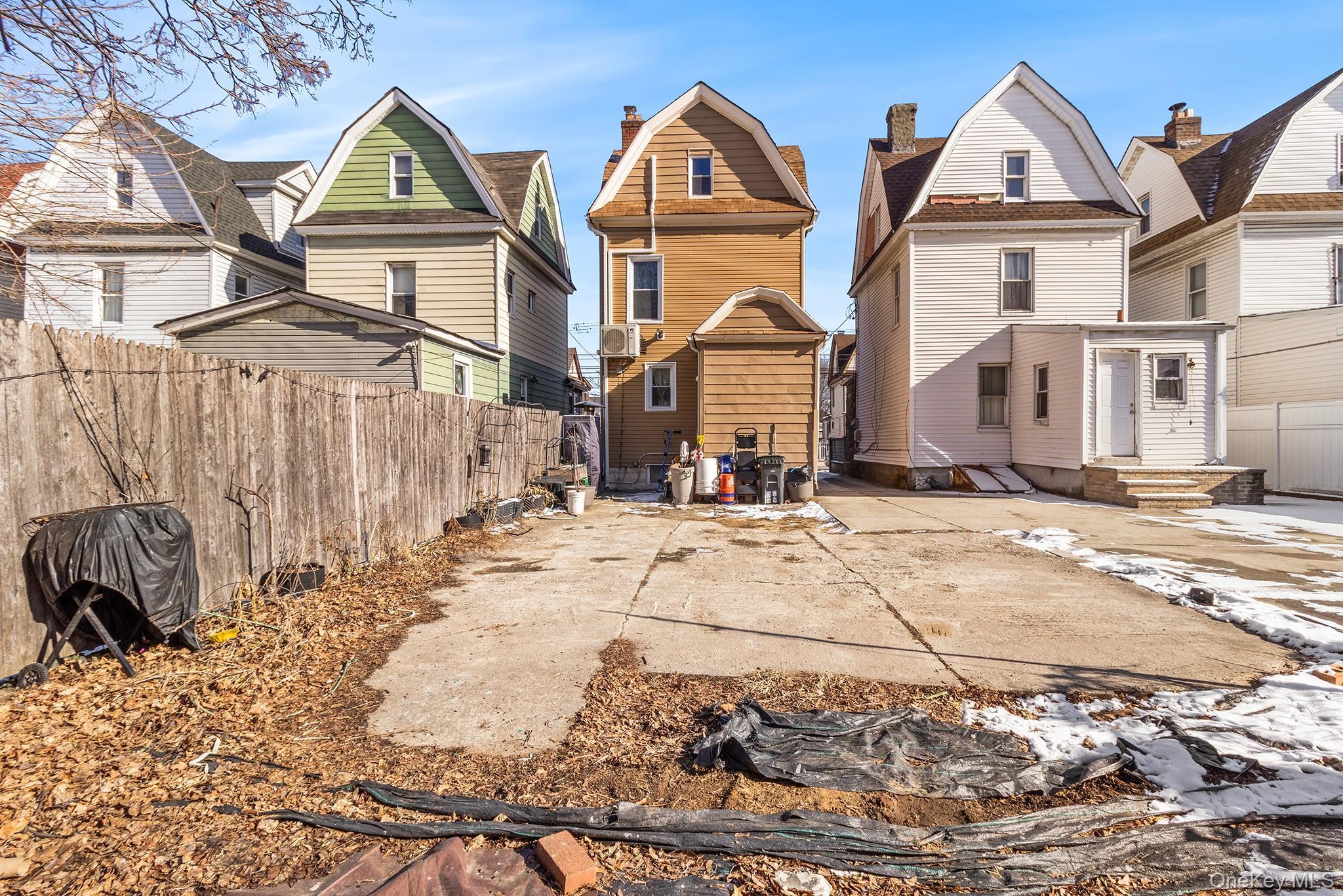 Single Family 140th  Queens, NY 11436, MLS-954758-25