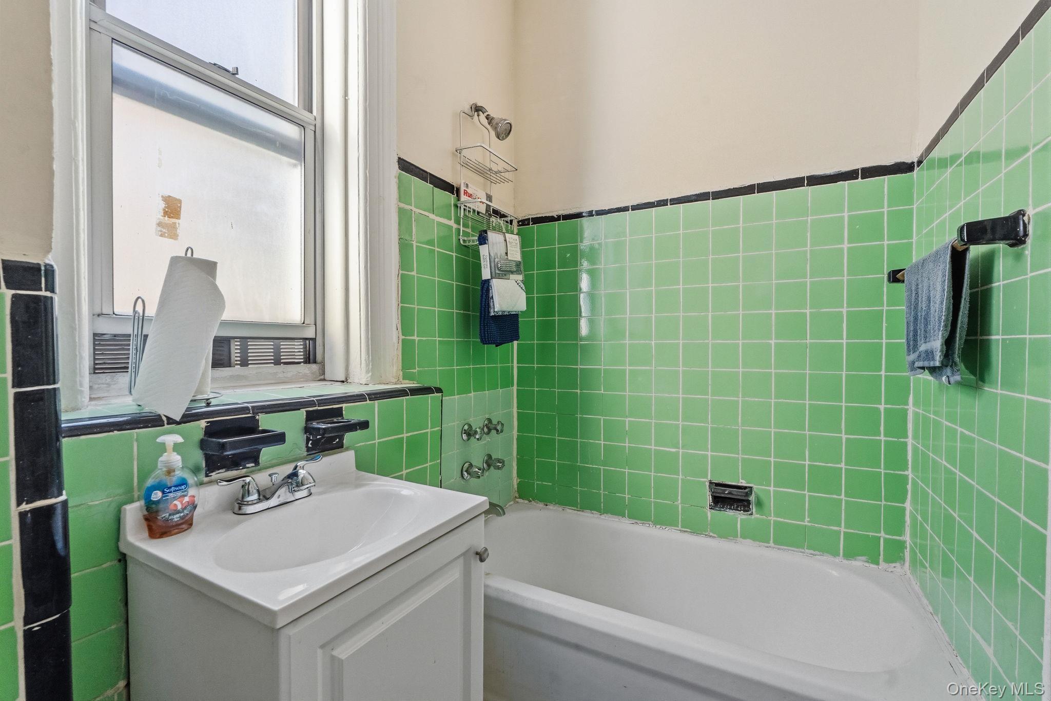 Coop W 118th St  Manhattan, NY 10026, MLS-954780-8