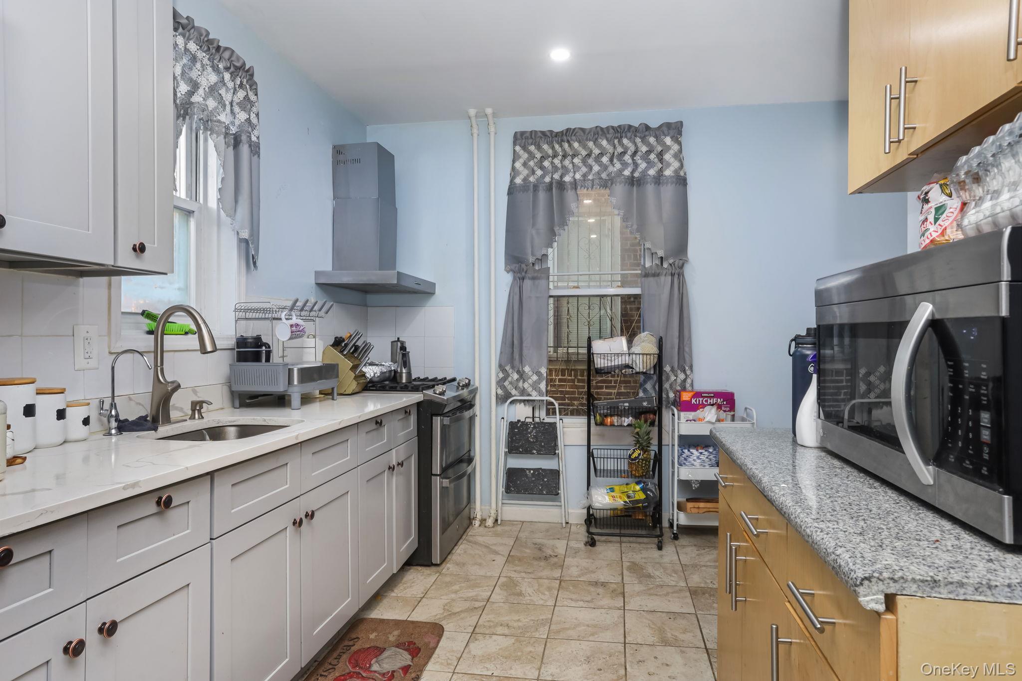 Single Family Andrews Bronx, NY 10453, MLS-954796-14