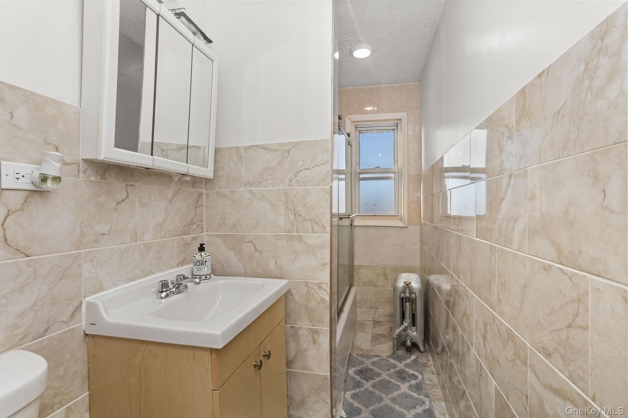 Single Family Andrews Bronx, NY 10453, MLS-954796-22