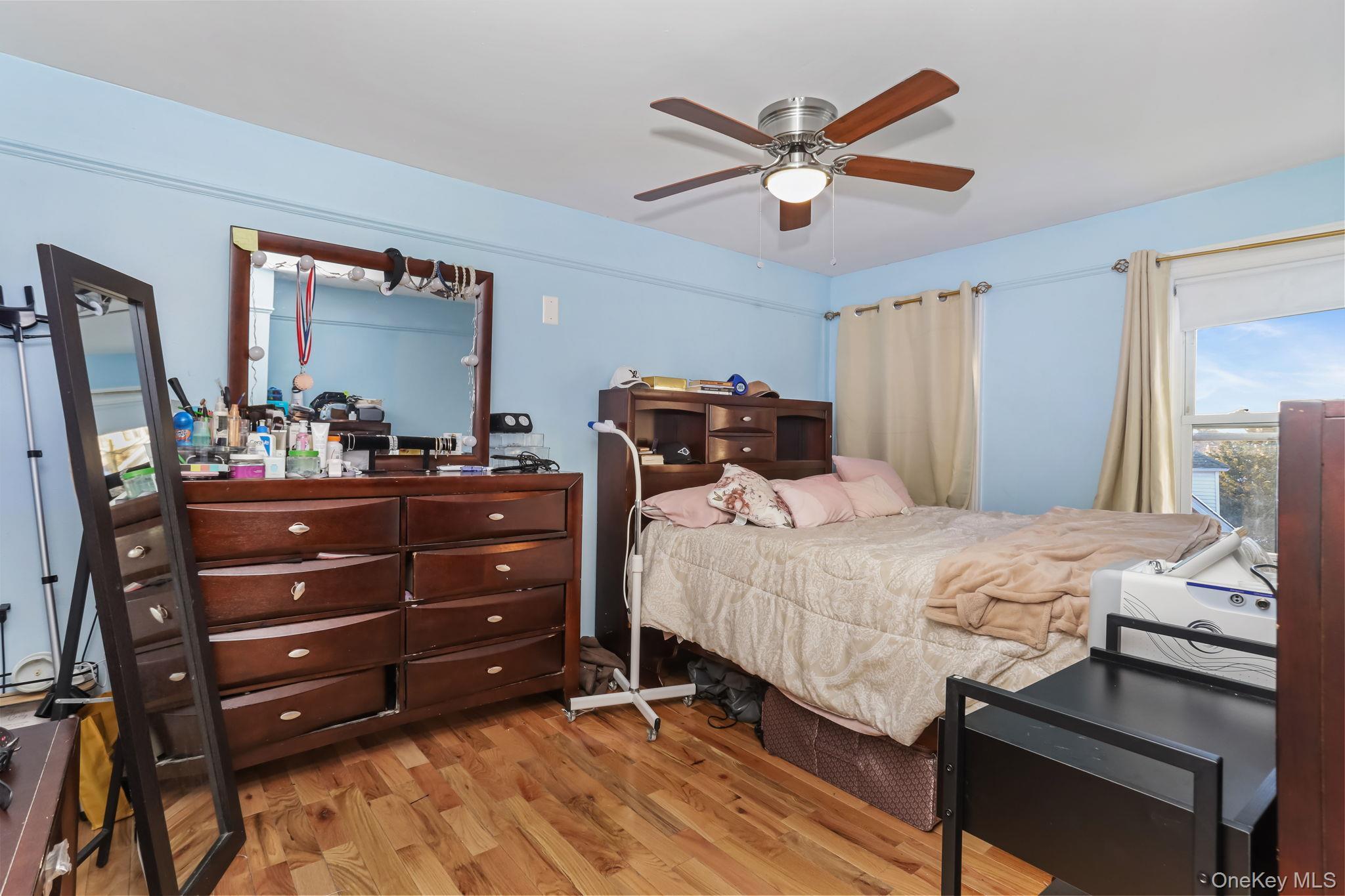 Single Family Andrews Bronx, NY 10453, MLS-954796-23
