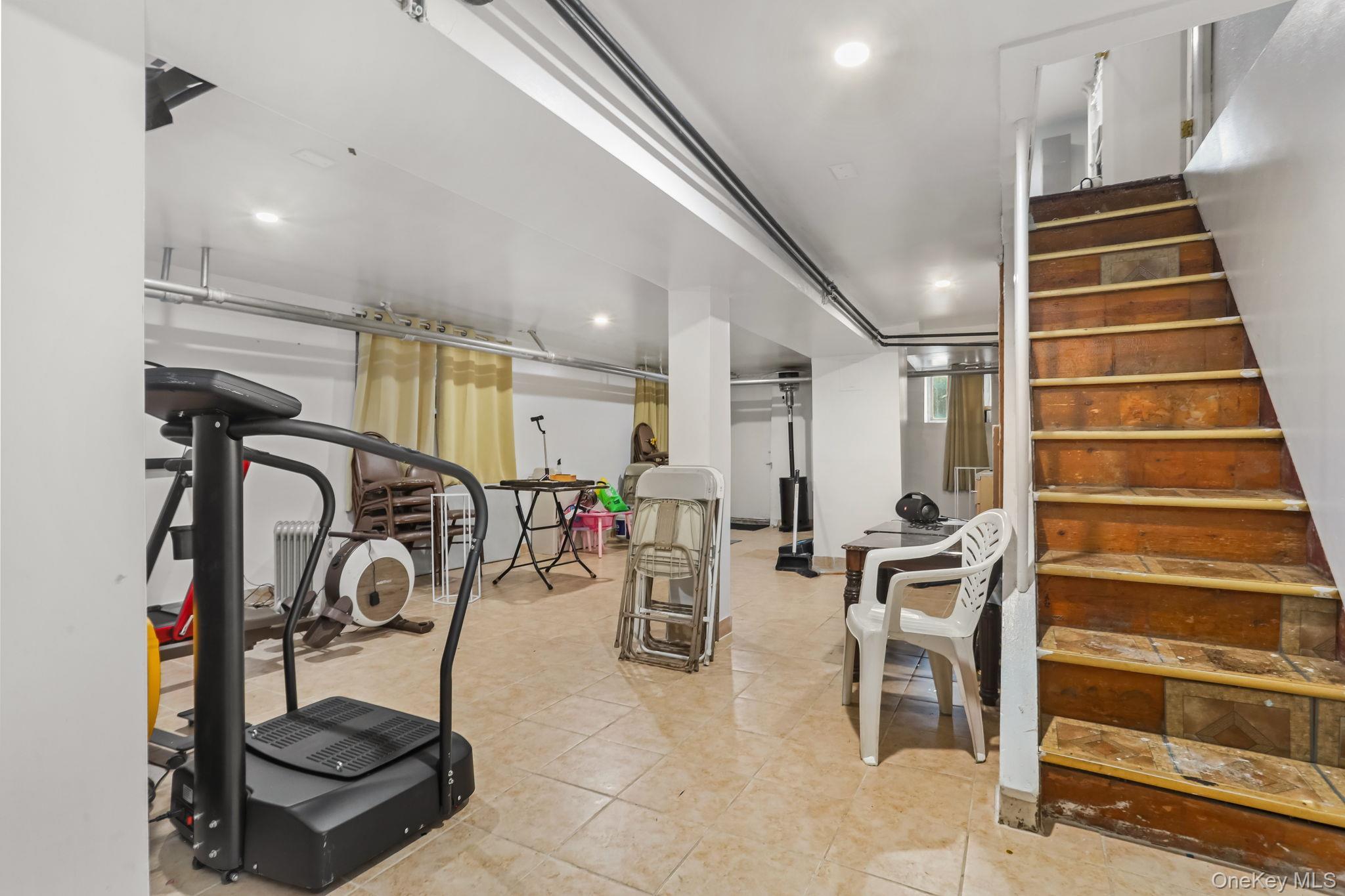 Single Family Andrews Bronx, NY 10453, MLS-954796-27