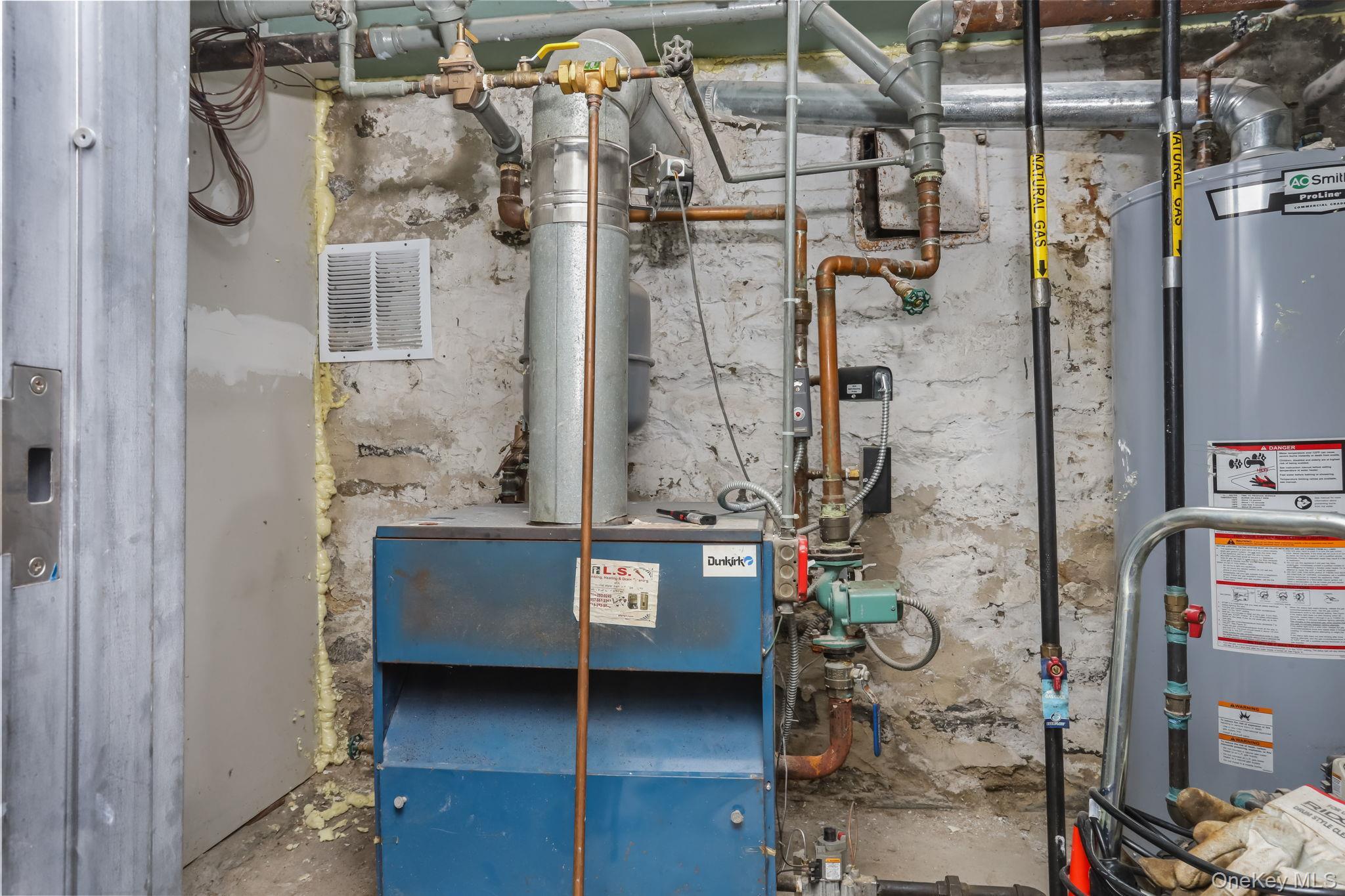 Single Family Andrews Bronx, NY 10453, MLS-954796-37