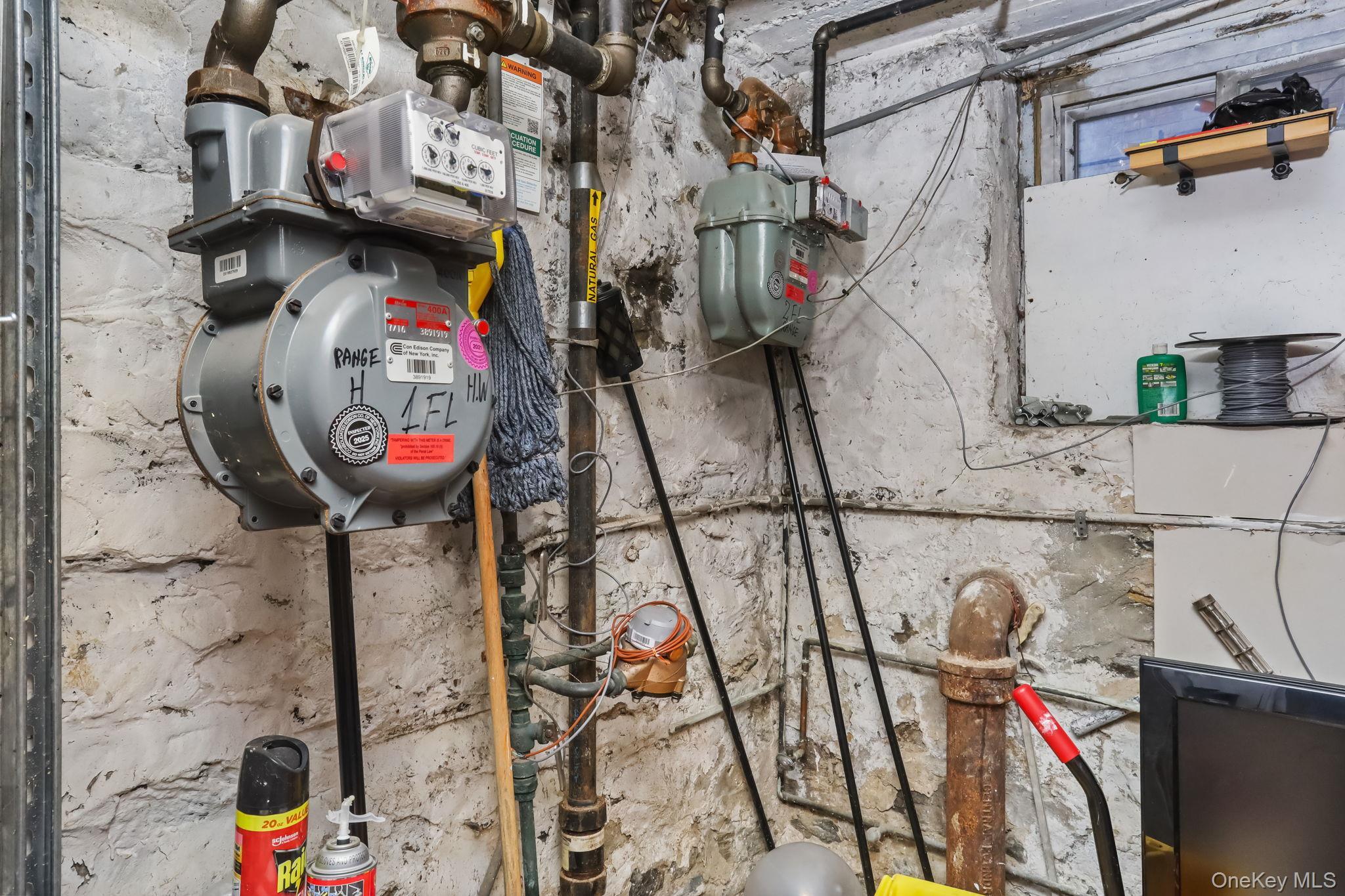 Single Family Andrews  Bronx, NY 10453, MLS-954796-38