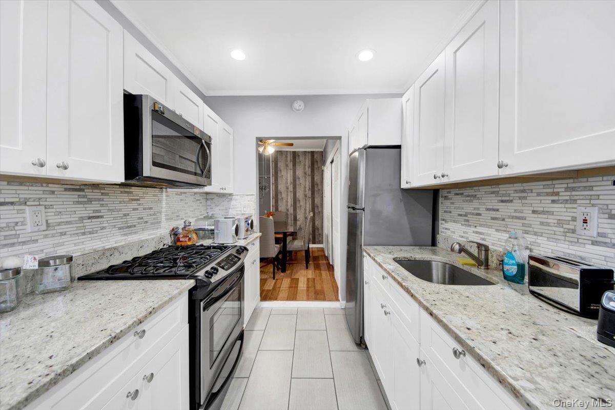 Coop Matthews  Bronx, NY 10467, MLS-954824-16