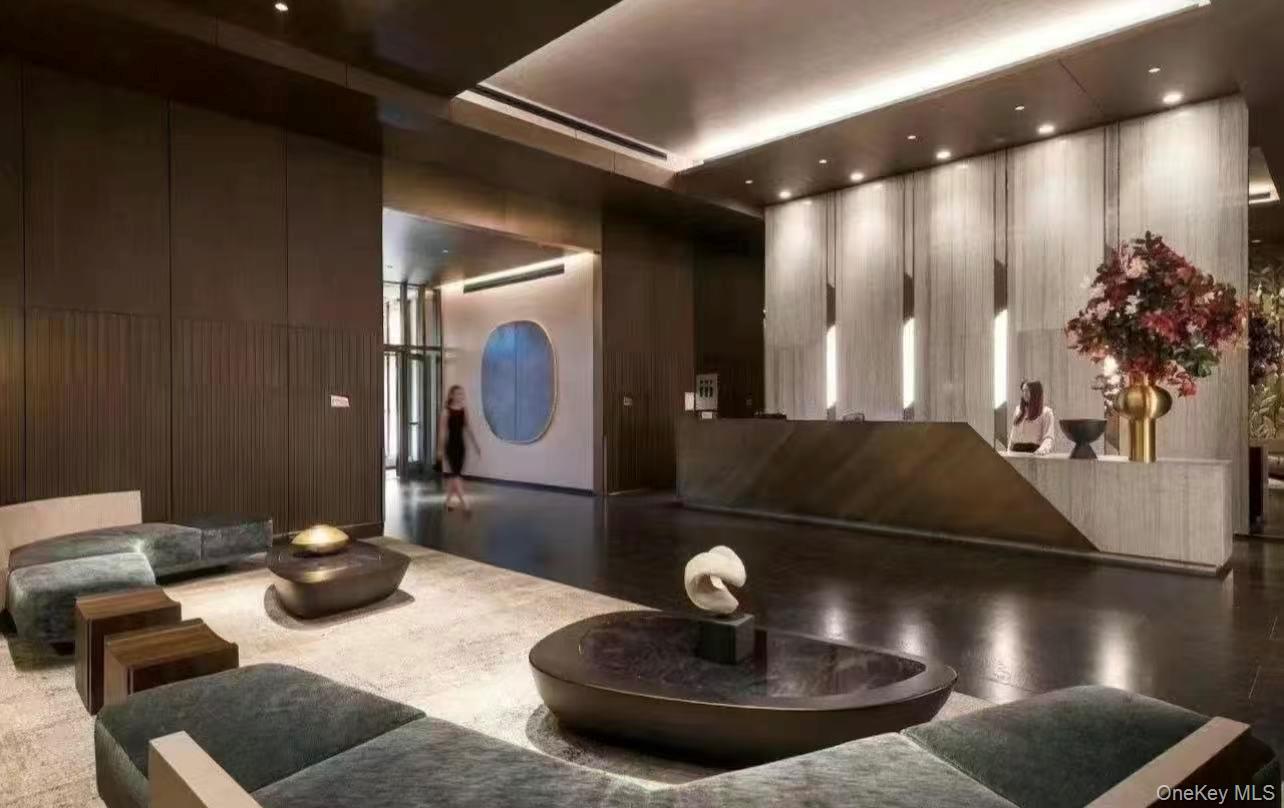 Condo 37th  Queens, NY 11354, MLS-954826-18