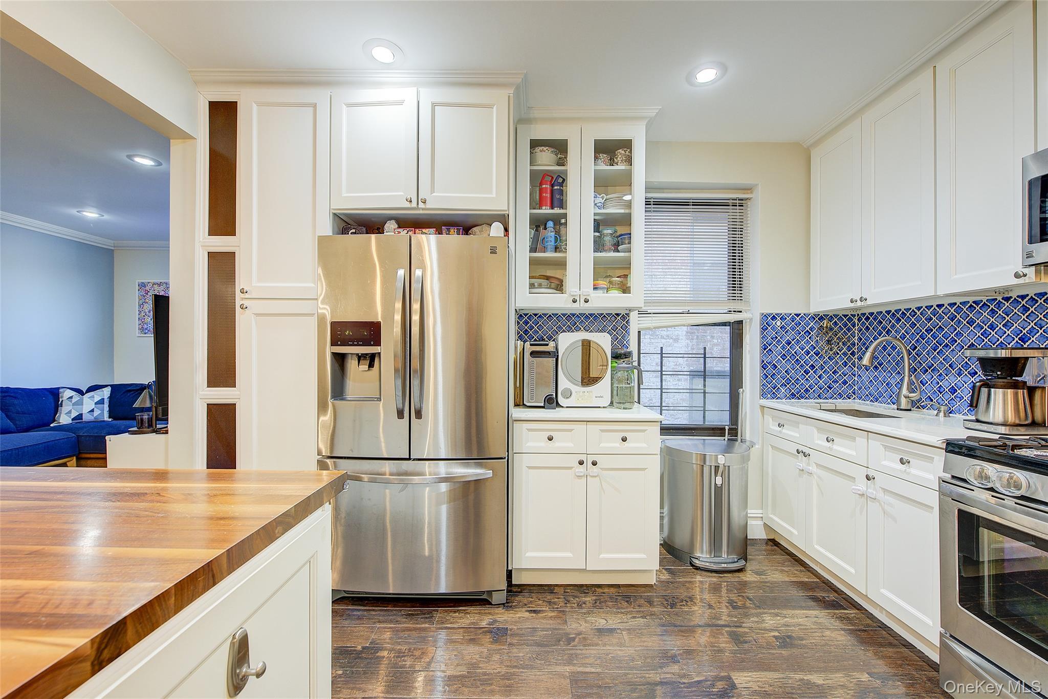 Condo 34th  Queens, NY 11372, MLS-954827-5