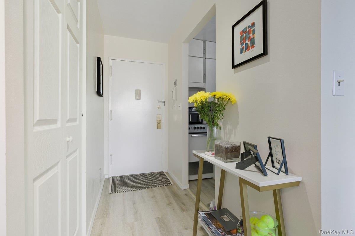 Condo Richmond  Nassau County, NY 11561, MLS-954852-2