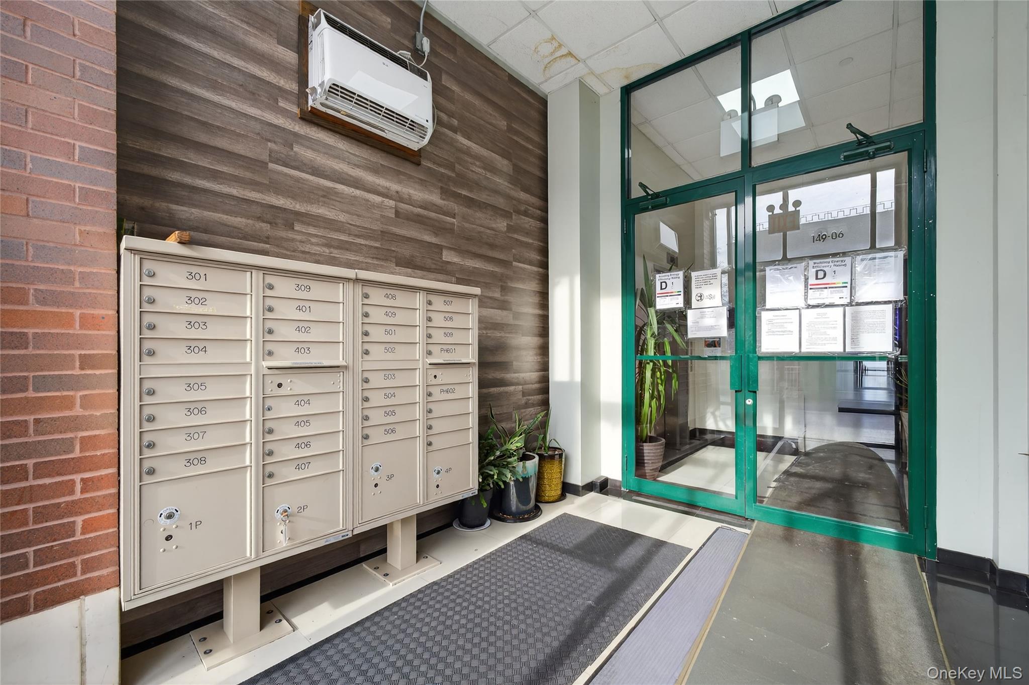 Condo Northern  Queens, NY 11354, MLS-954892-29