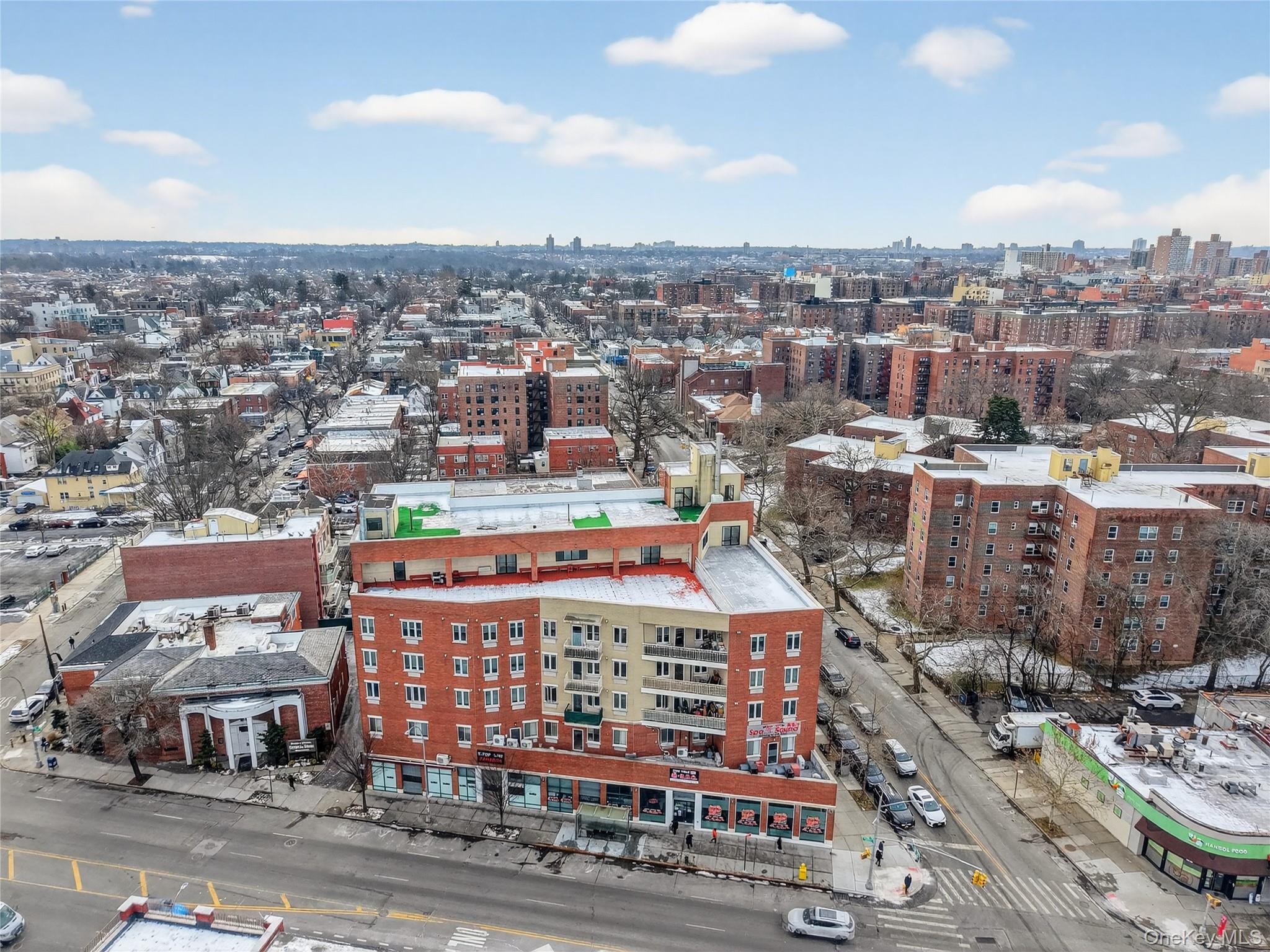 Condo Northern  Queens, NY 11354, MLS-954892-31