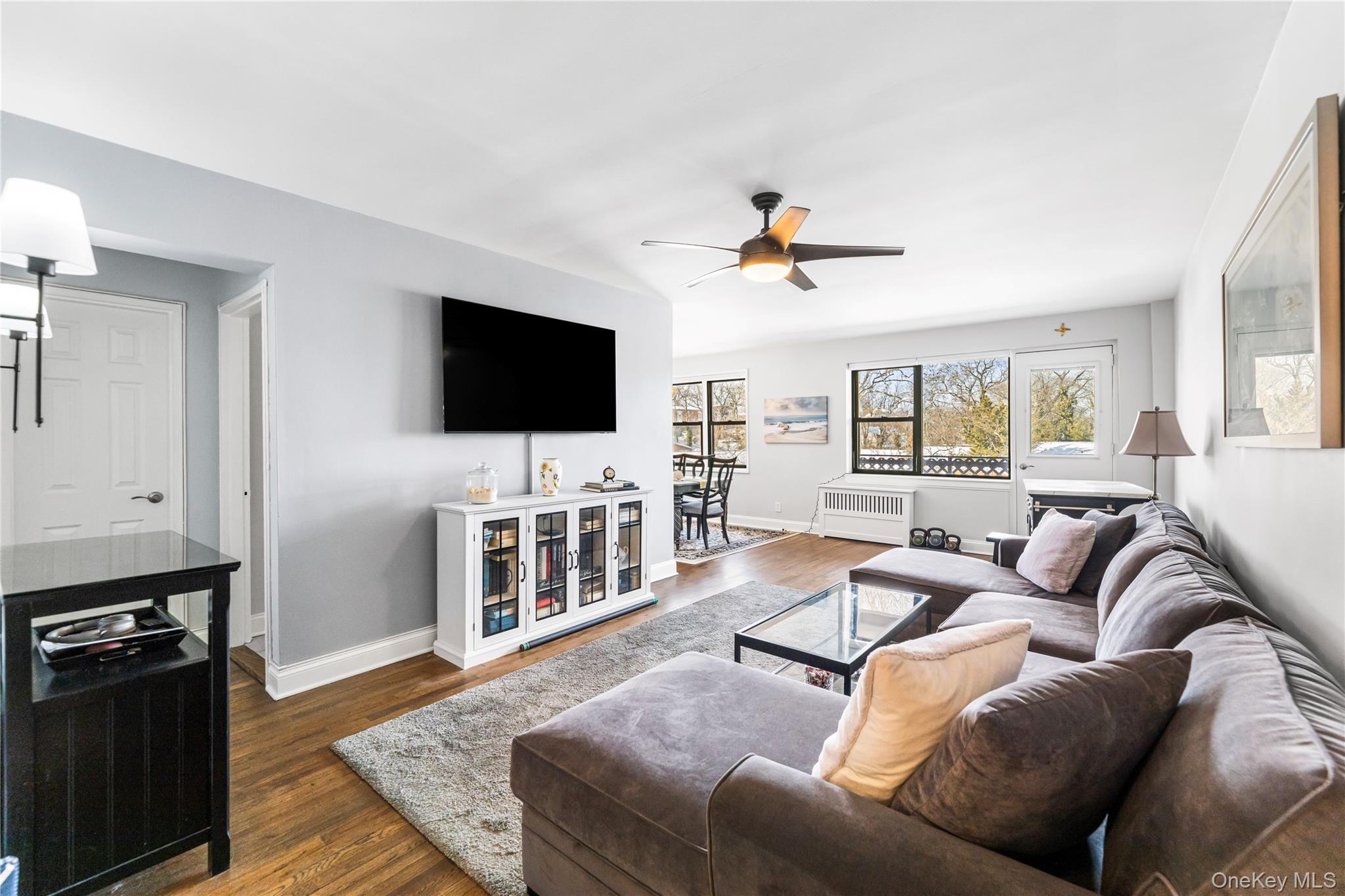 Coop Pelham  Westchester County, NY 10805, MLS-954939-10