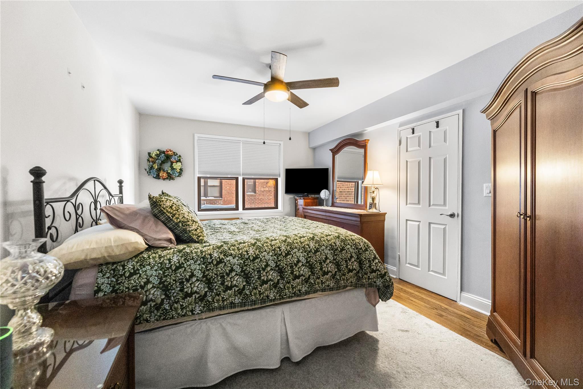 Coop Pelham  Westchester County, NY 10805, MLS-954939-16