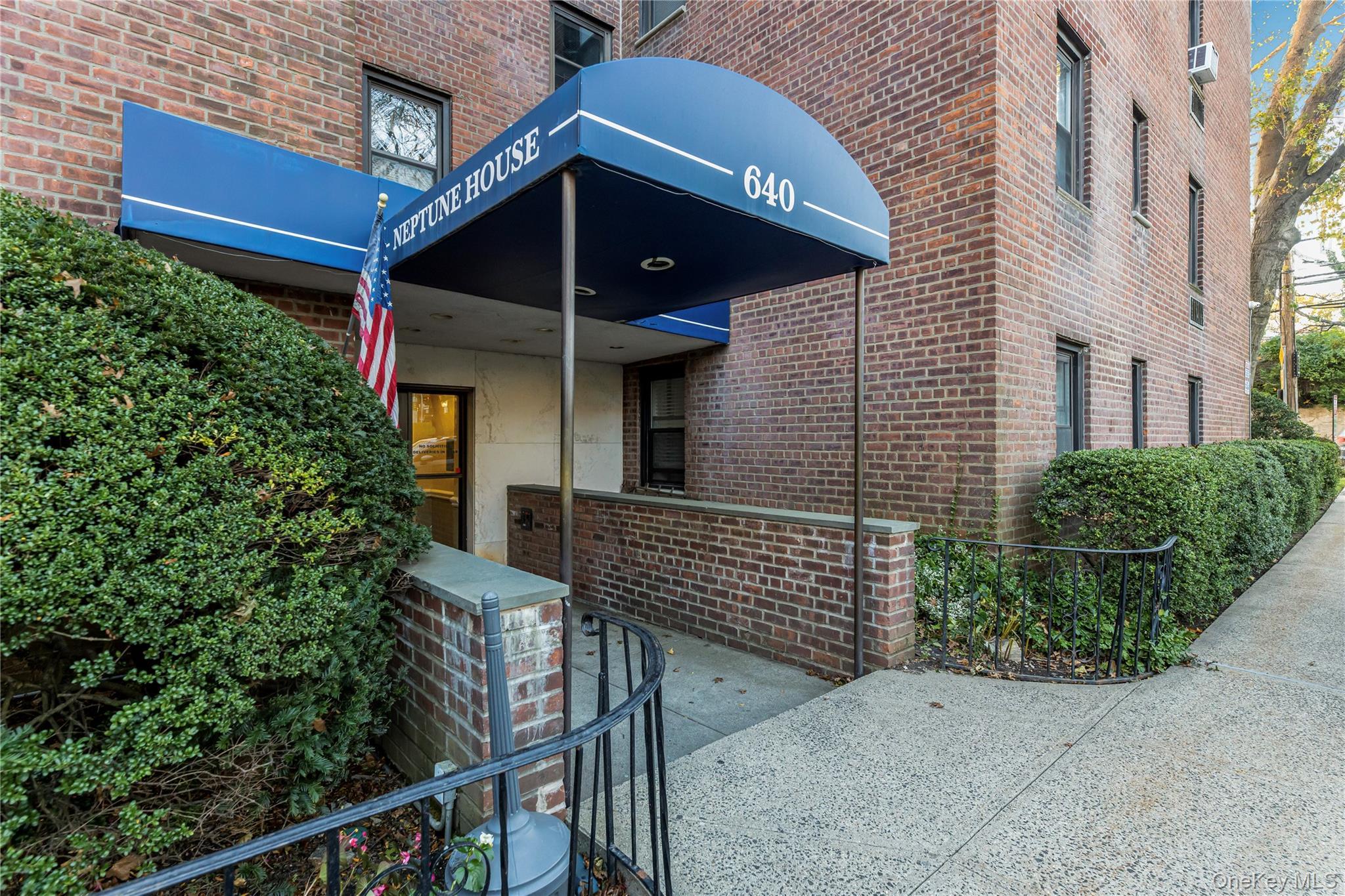 Coop Pelham  Westchester County, NY 10805, MLS-954939-3