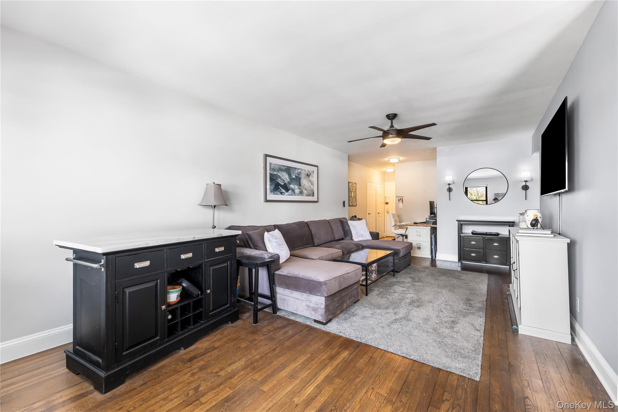 Coop Pelham  Westchester County, NY 10805, MLS-954939-9