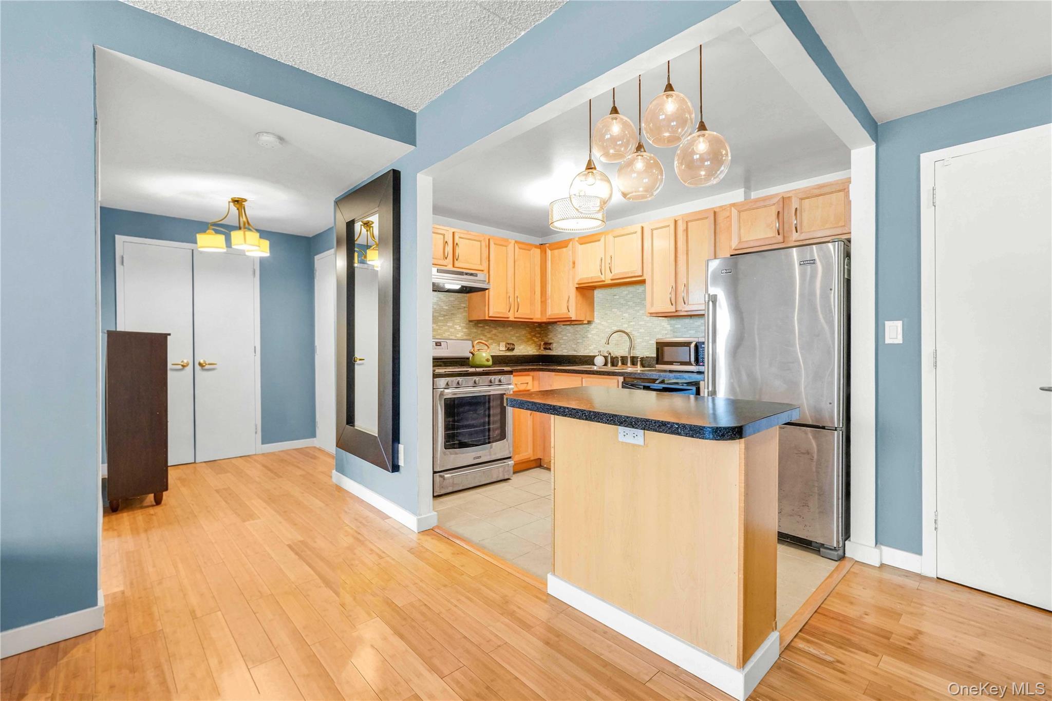 Condo 3rd  Bronx, NY 10451, MLS-954942-7