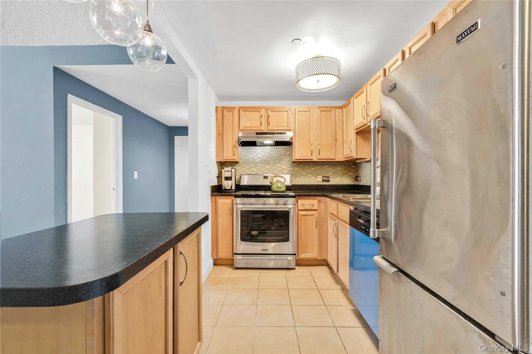 Condo 3rd  Bronx, NY 10451, MLS-954942-8