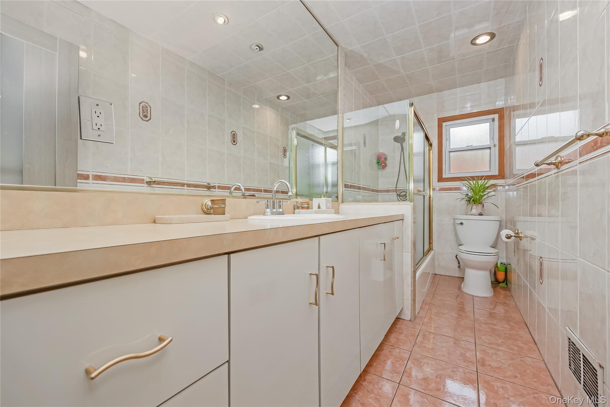 Single Family 167th  Queens, NY 11365, MLS-954964-11