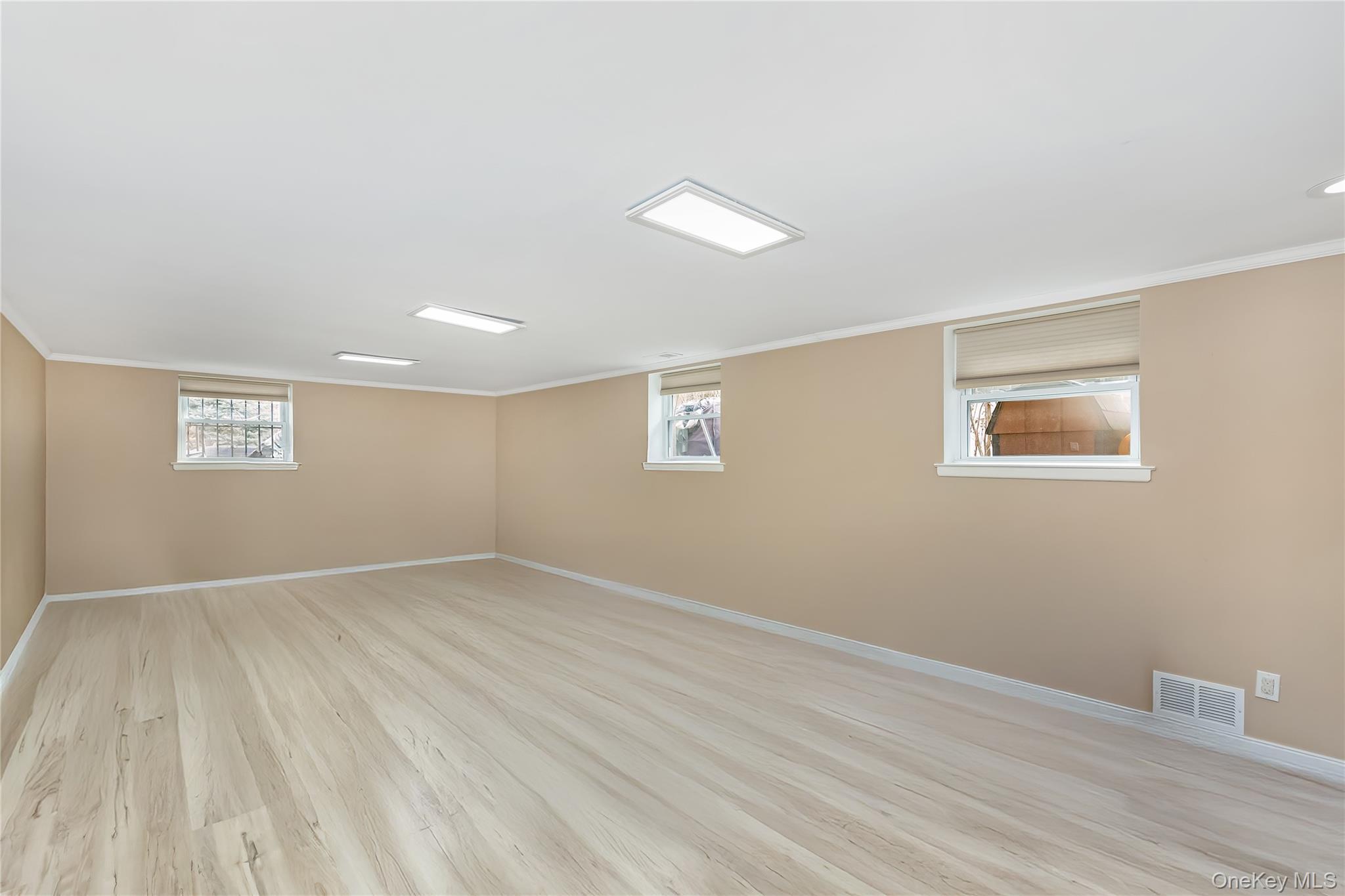 Single Family 167th  Queens, NY 11365, MLS-954964-18