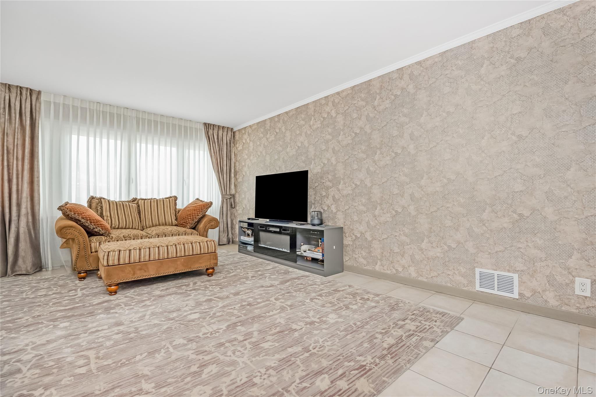 Single Family 167th  Queens, NY 11365, MLS-954964-7