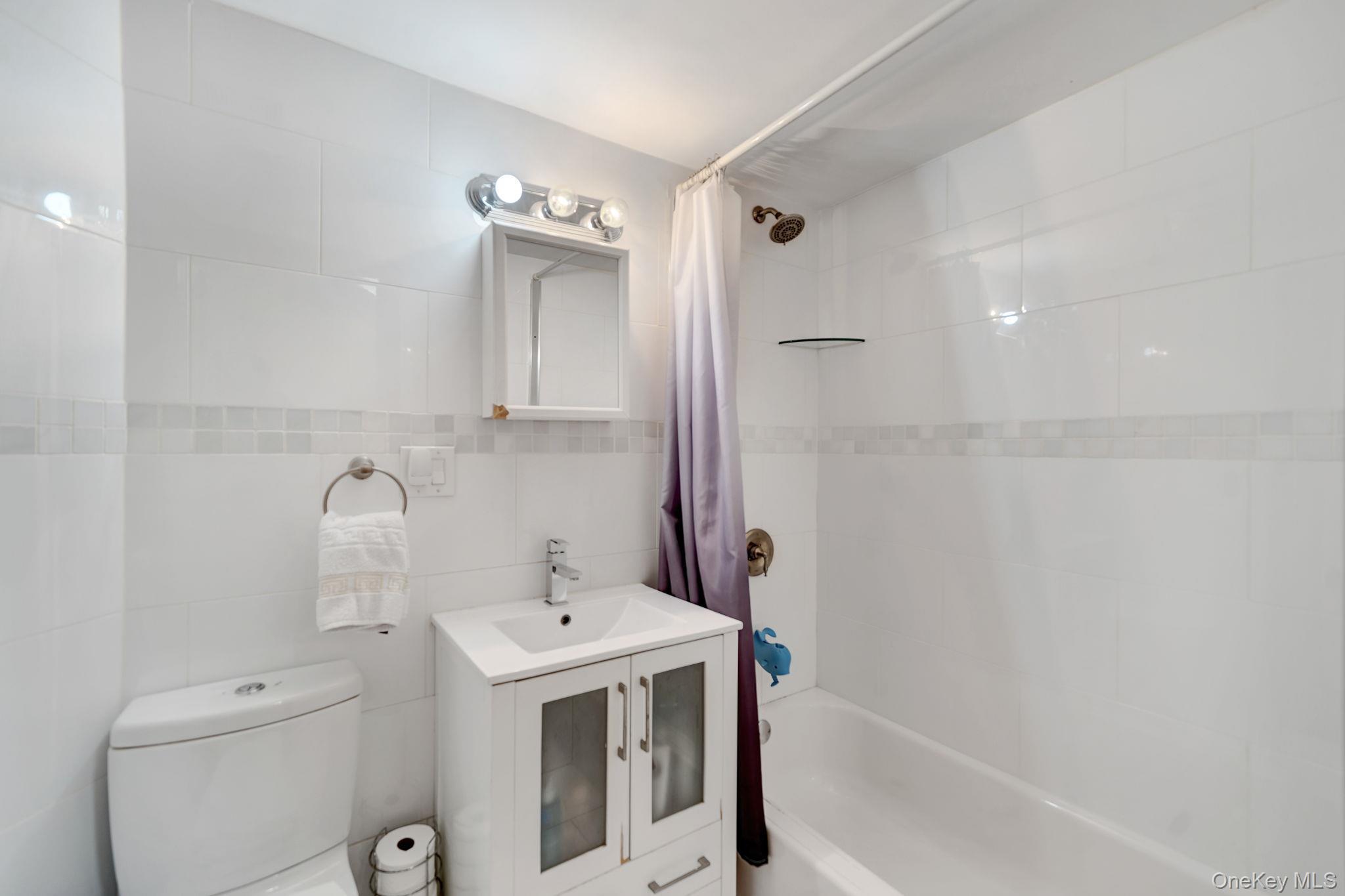 Single Family Mclaughlin  Queens, NY 11423, MLS-954986-25